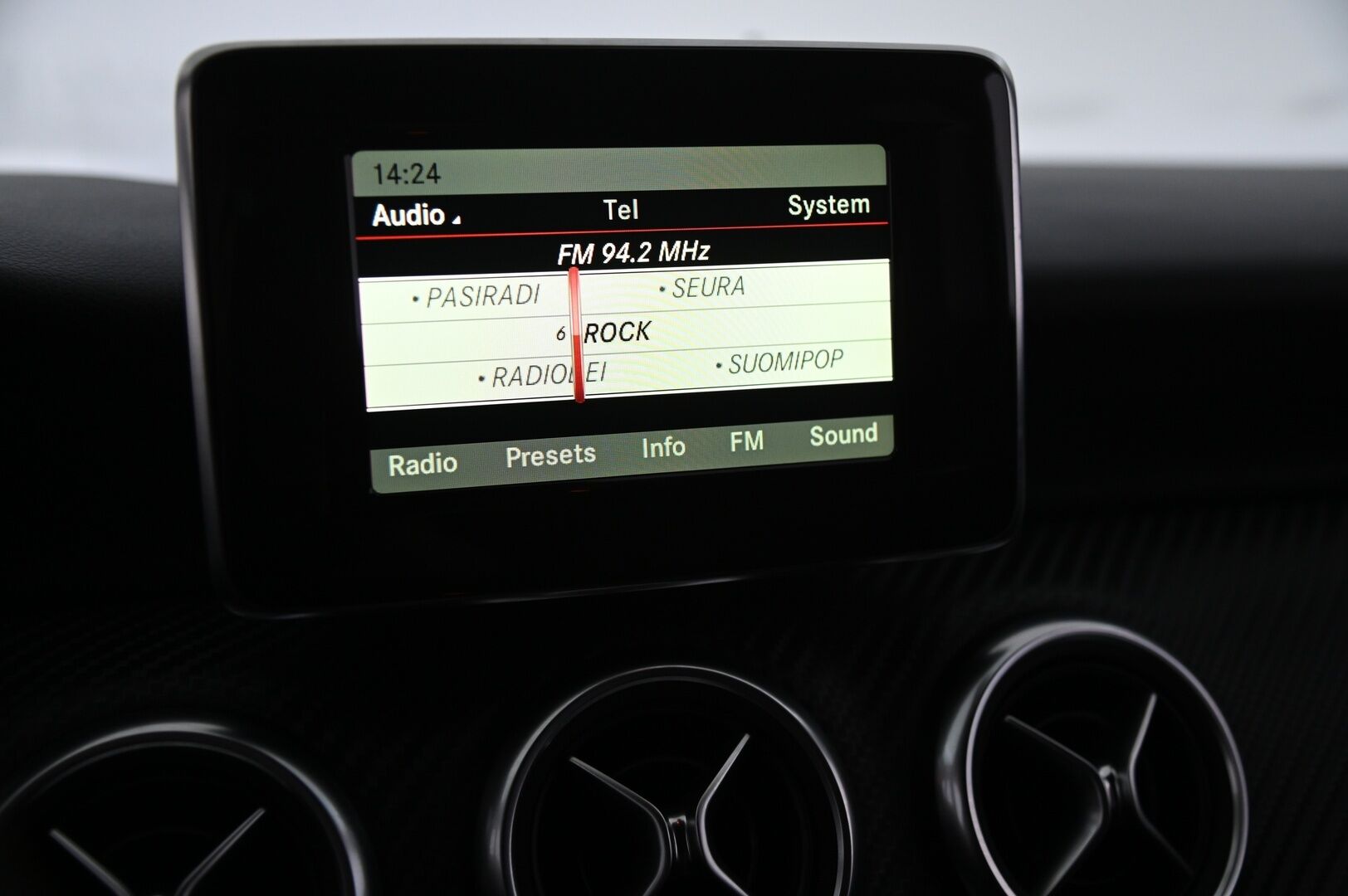 Mercedes-Benz A 2014 200 CDI BE AMG - Tutkat | Vakkari | Lohko | BT | 2x renkaat&alumiinivanteet