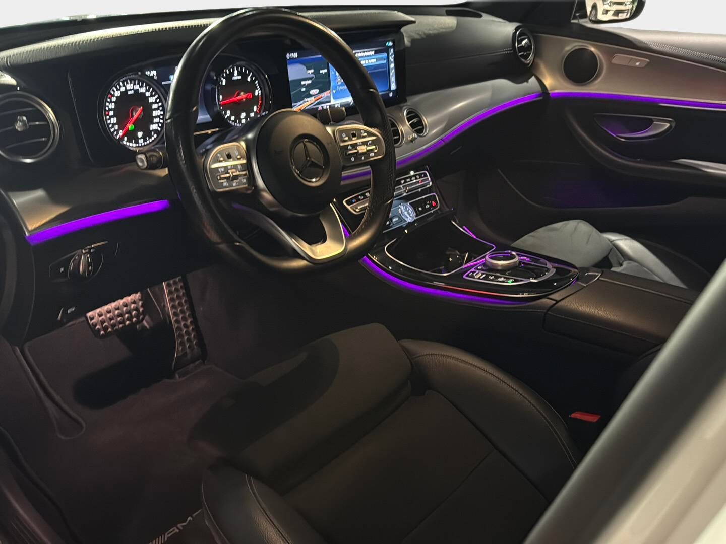 Mercedes-Benz E 2019 200 d A Edition One Business AMG ** Suomi-auto / P-Kamera / Nahka-alcantara / LED **