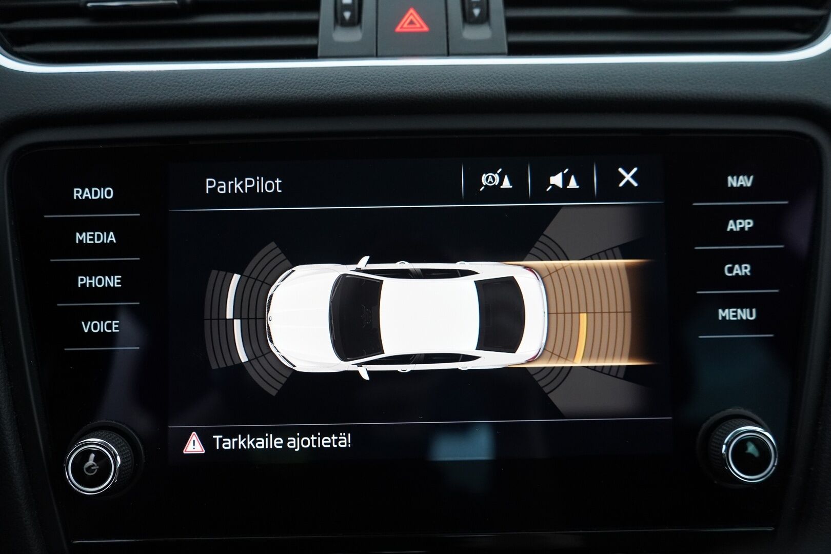 Skoda Octavia 2018 2,0 TDI 184 4x4 Style DSG Autom. - Webasto / Adapt.Vakkari / Tutkat / Appconnect / Led-valot / Jakopää 11/2024