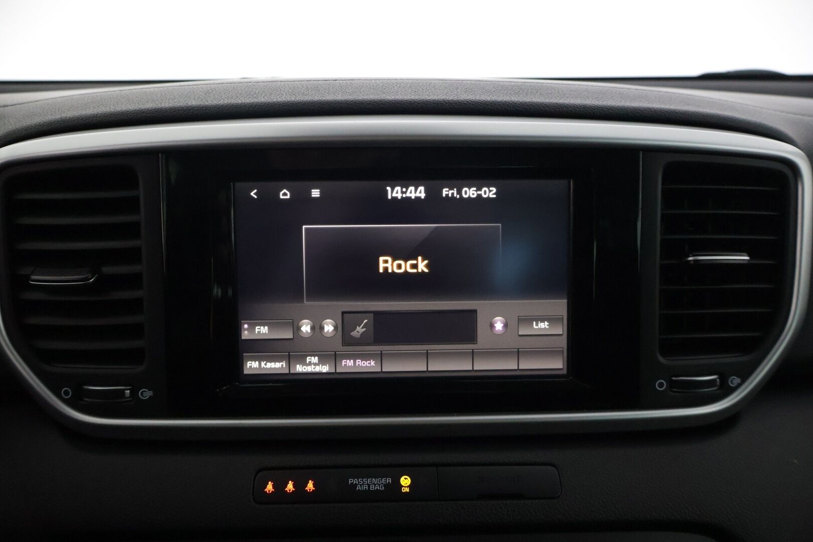 Kia Sportage 2020 1,6 CRDi SCR ISG Urban EX DCT A/T EcoDynamics 136hv* P-kamera / Ratinlämmitin / Tutkat / Kaistavahti * - * Kahdet Kian alumiinivanteet / Merkkiliikkeen huoltokirja *