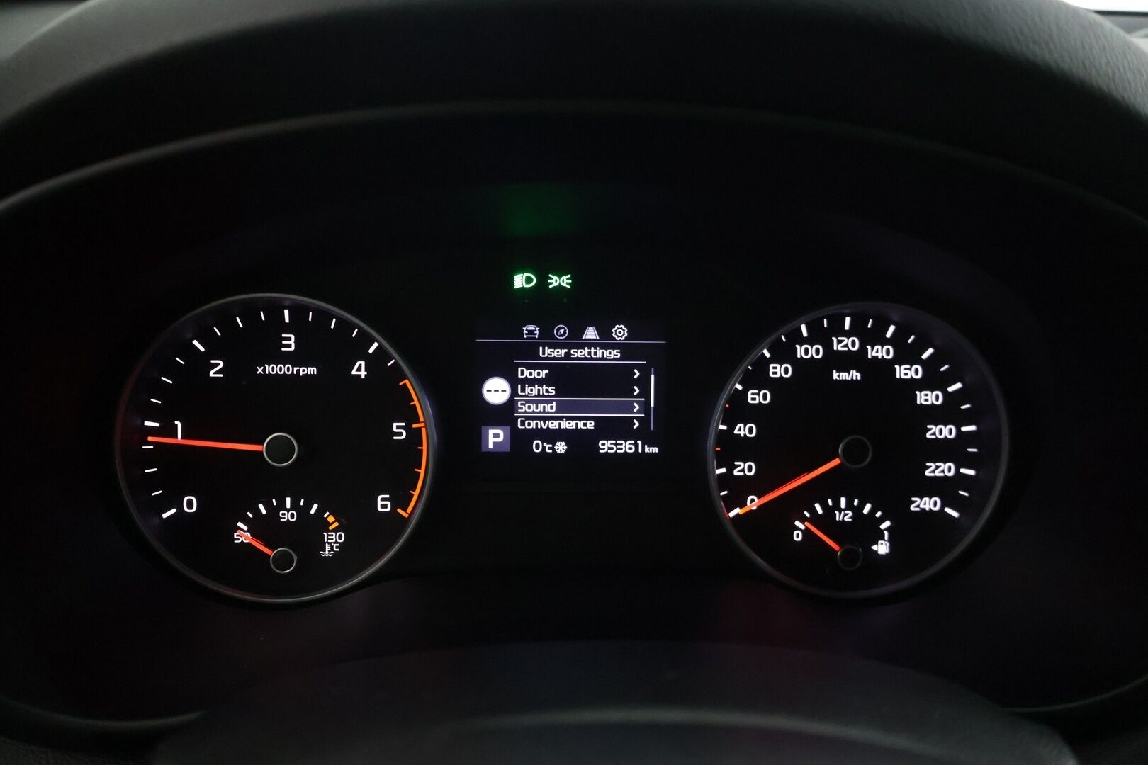 Kia Sportage 2020 1,6 CRDi SCR ISG Urban EX DCT A/T EcoDynamics 136hv* P-kamera / Ratinlämmitin / Tutkat / Kaistavahti * - * Kahdet Kian alumiinivanteet / Merkkiliikkeen huoltokirja *