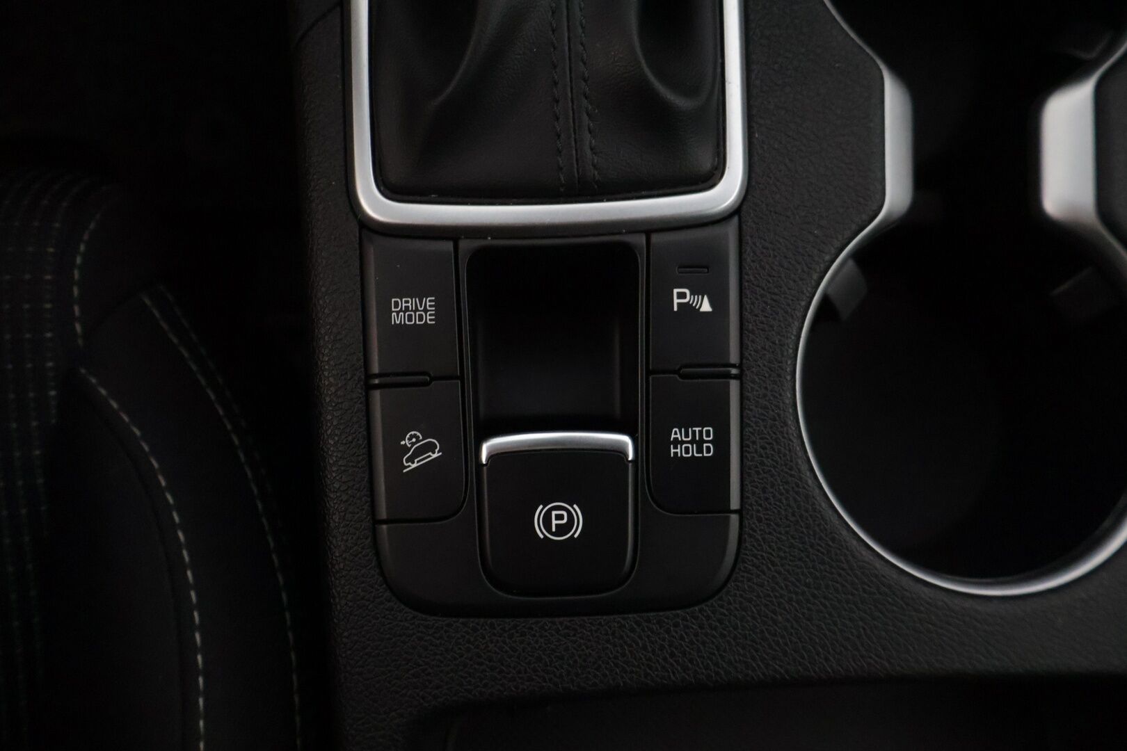 Kia Sportage 2020 1,6 CRDi SCR ISG Urban EX DCT A/T EcoDynamics 136hv* P-kamera / Ratinlämmitin / Tutkat / Kaistavahti * - * Kahdet Kian alumiinivanteet / Juuri huollettu / Seuraava katsastus 3/28 *