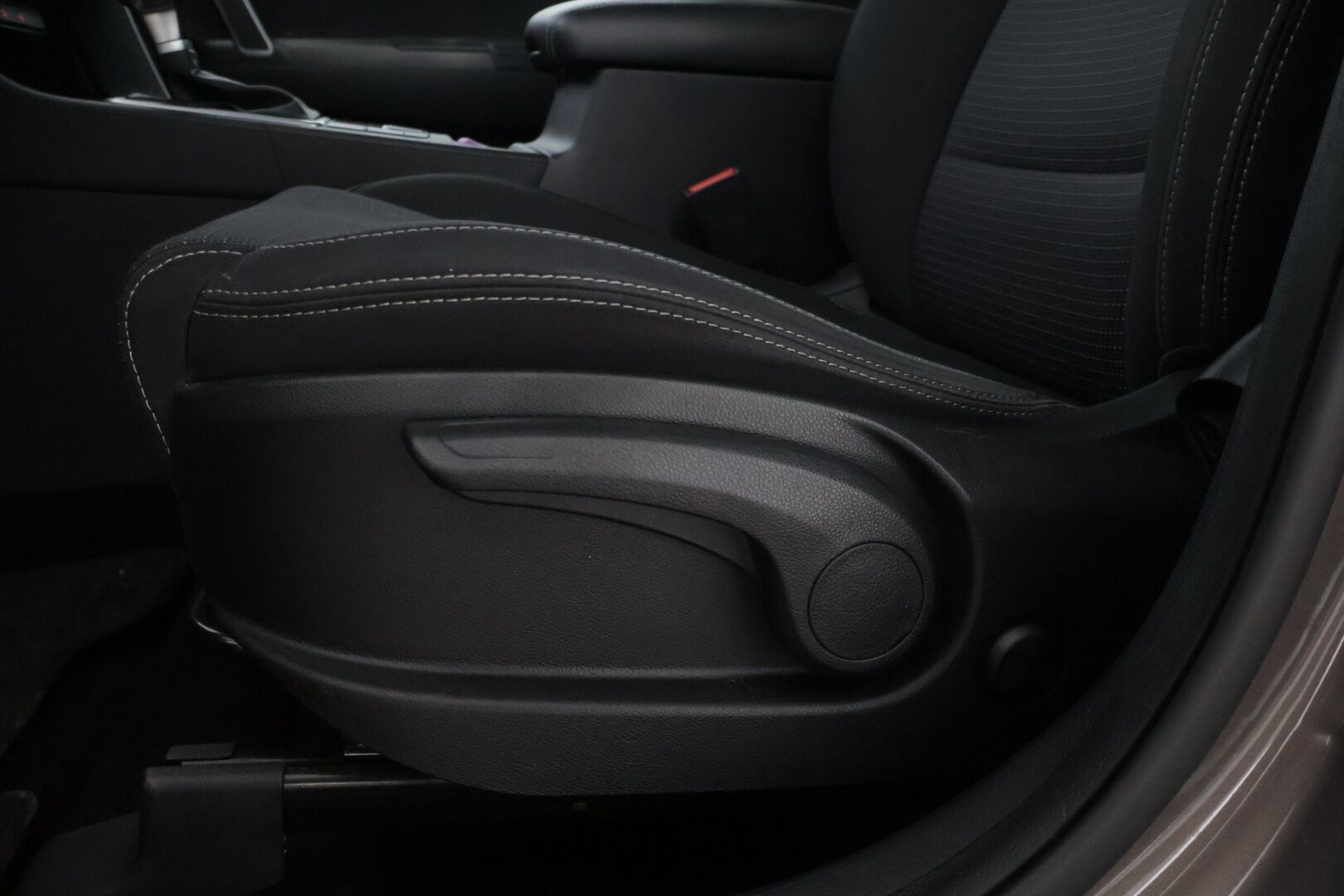 Kia Sportage 2020 1,6 CRDi SCR ISG Urban EX DCT A/T EcoDynamics 136hv* P-kamera / Ratinlämmitin / Tutkat / Kaistavahti * - * Kahdet Kian alumiinivanteet / Juuri huollettu / Seuraava katsastus 3/28 *