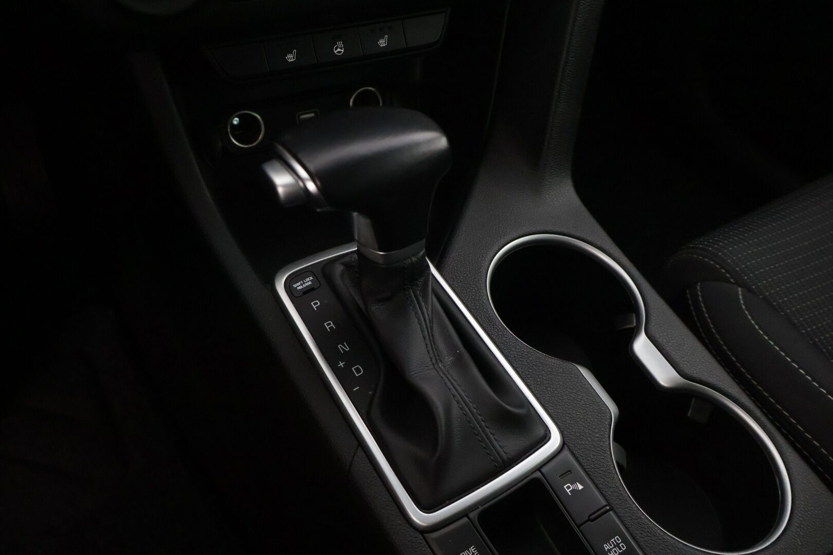 Kia Sportage 2020 1,6 CRDi SCR ISG Urban EX DCT A/T EcoDynamics 136hv* P-kamera / Ratinlämmitin / Tutkat / Kaistavahti * - * Kahdet Kian alumiinivanteet / Juuri huollettu / Seuraava katsastus 3/28 *