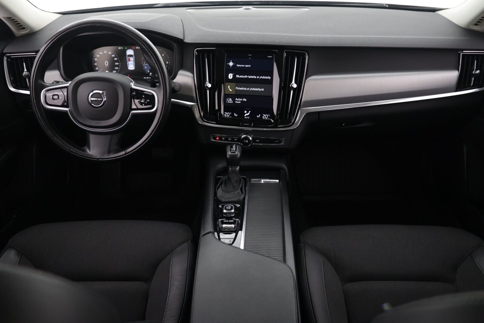 Volvo S90 2019 D5 AWD Momentum aut - ACC | Webasto | Bluetooth | P. kamera | Navi | Ratinlämmitin | Tutkat |Jakohihna tehty ! | Suomi-auto | 2-omisteinen
