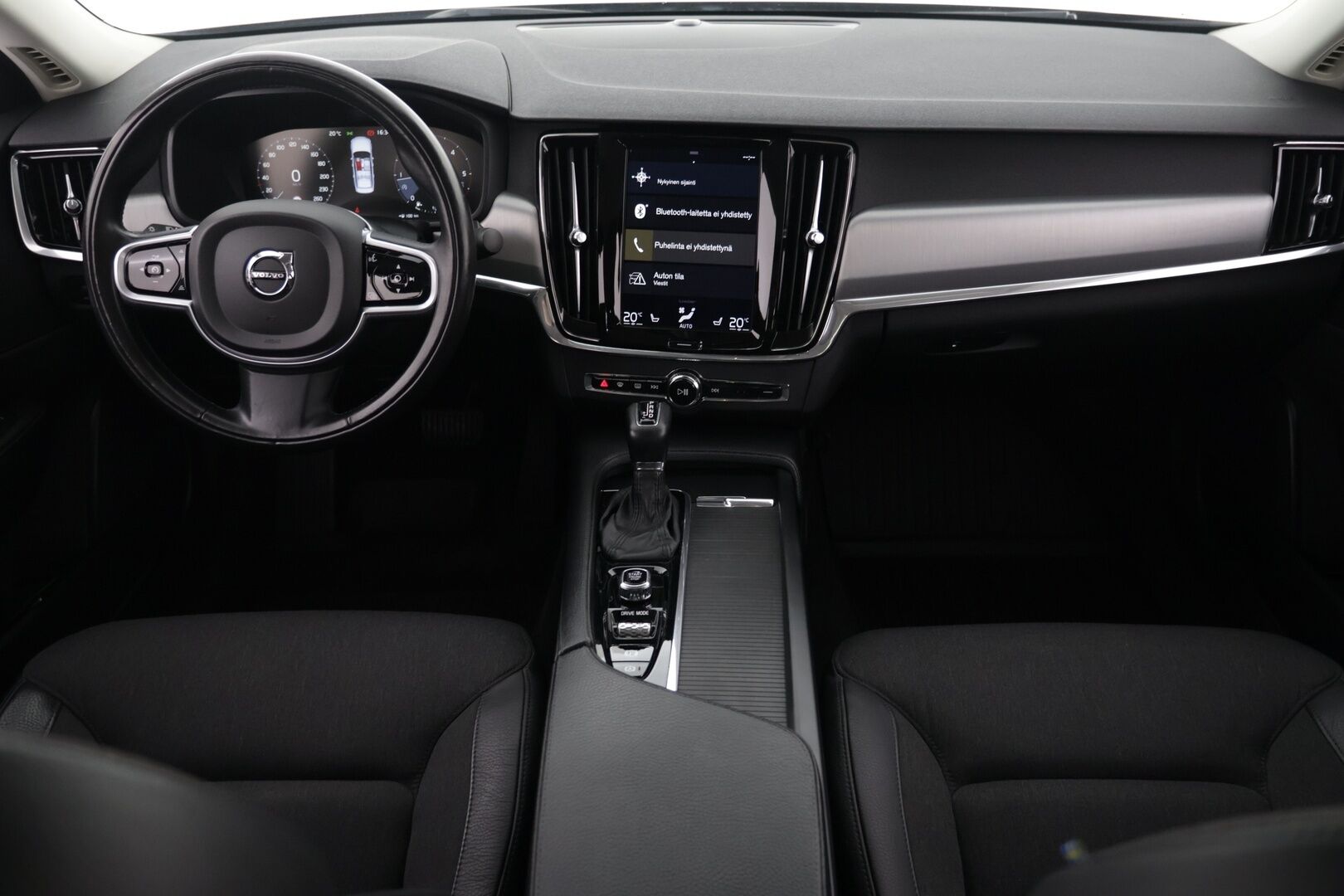 Volvo S90 2019 D5 AWD Momentum aut - ACC | Webasto | Bluetooth | P. kamera | Navi | Ratinlämmitin | Tutkat |Jakohihna tehty ! | Suomi-auto | 2-omisteinen