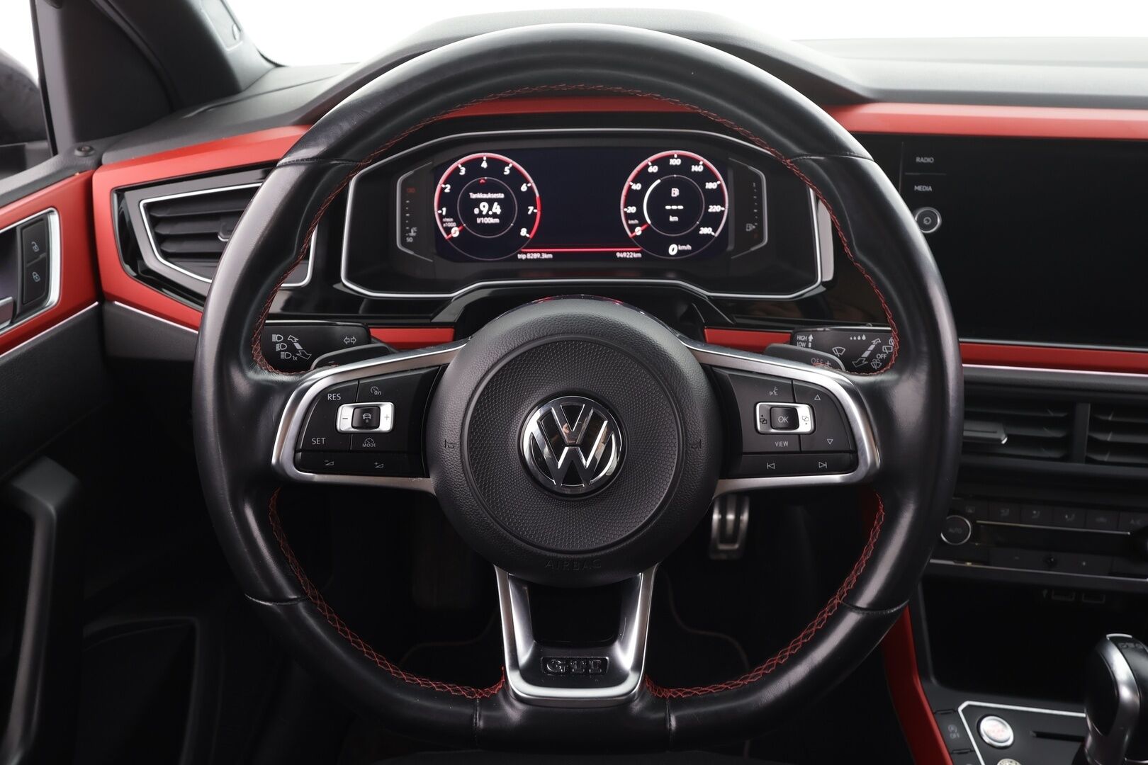 Volkswagen Polo 2019 GTI 2,0 TSI 147 kW (200 hv) DSG * ACC / P.Kamera / Beats äänentoisto / Keyless / Navi * - Suomi-auto / Kahdet renkaat