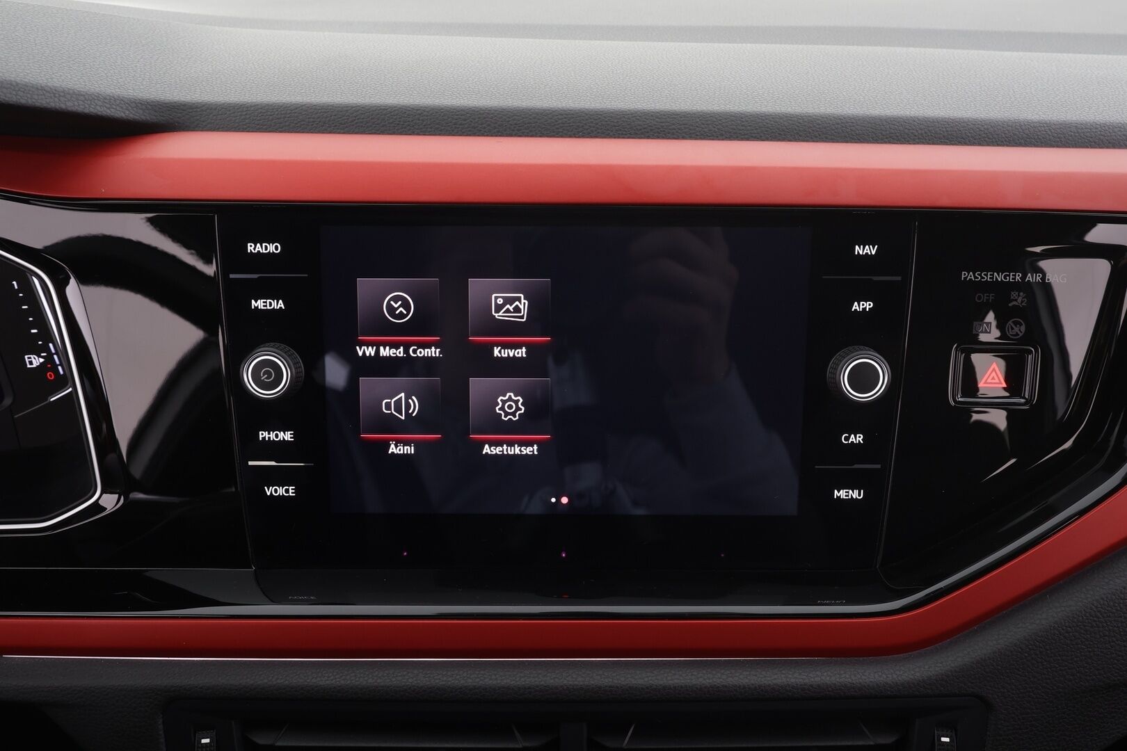 Volkswagen Polo 2019 GTI 2,0 TSI 147 kW (200 hv) DSG * ACC / P.Kamera / Beats äänentoisto / Keyless / Navi * - Suomi-auto / Kahdet renkaat