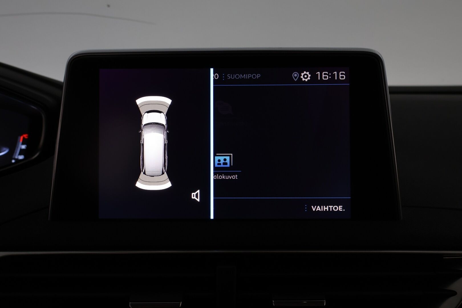 Peugeot 5008 2019 Allure BlueHDi 130 EAT8-aut. *Lohko / Vakkari / Puolinahat Muistilla / LED / P-Tutkat / Kaistavahti* -  2x renkaat / Siisti maalipinta / Hieno yksilö