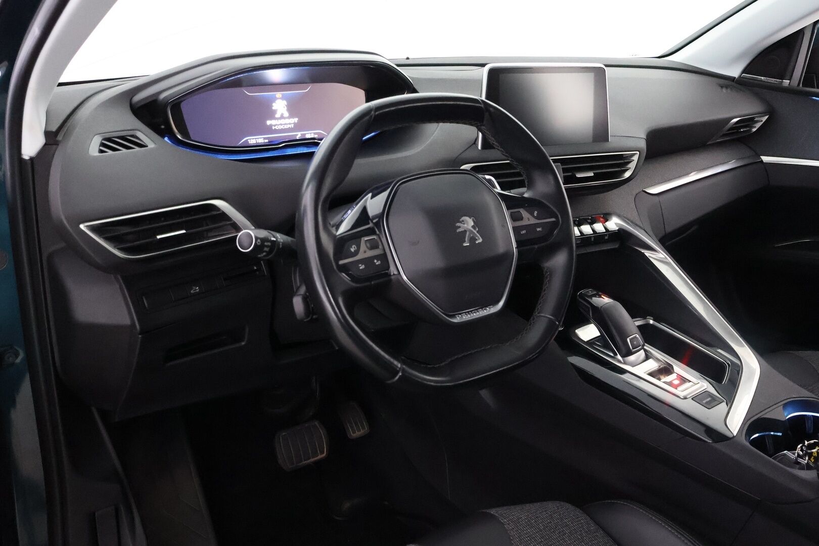 Peugeot 5008 2019 Allure BlueHDi 130 EAT8-automaatti *Lohko / Vakkari / Puolinahat Muistilla / LED / P-Tutkat / Kaistavahti* - *2x renkaat / Siisti maalipinta / Hieno yksilö* - HULLUT JOULUT KORKOTARJOUS 2,49% 