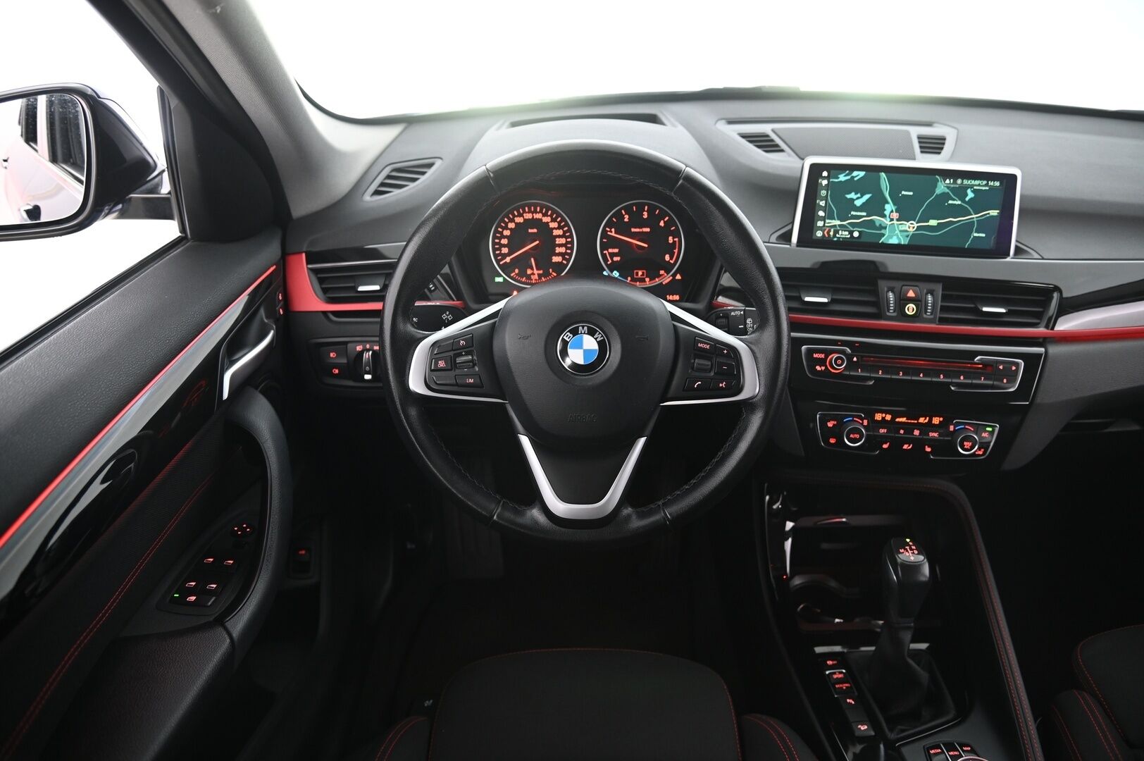 BMW X1 2017 2,0 F48 xDrive20d A Sportline - *Hifit / HUD / Koukku / Lohko / Sähkökontti