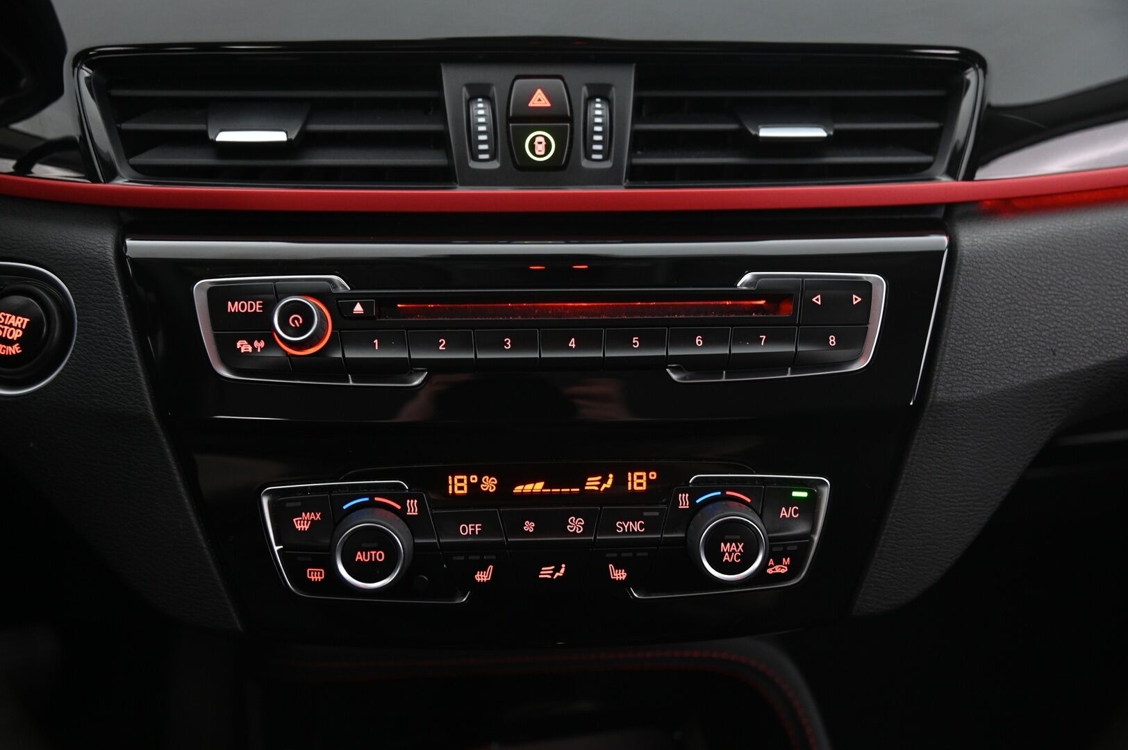 BMW X1 2017 2,0 F48 xDrive20d A Sportline - *Hifit / HUD / Koukku / Lohko / Sähkökontti