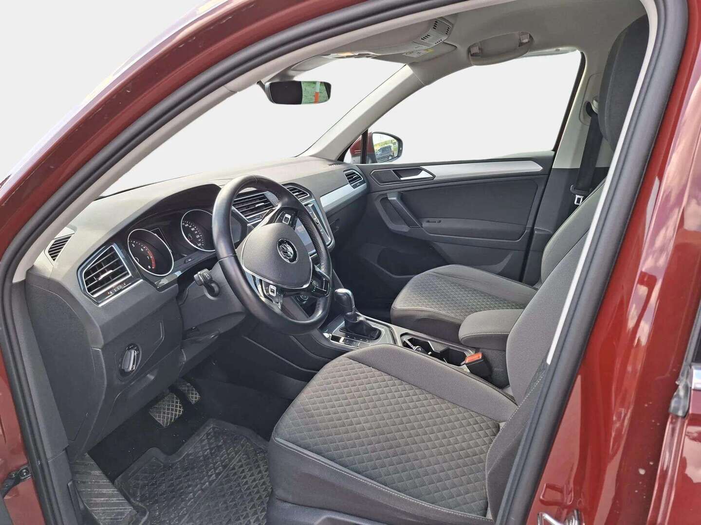 Volkswagen Tiguan 2019 Comfortline 1,5 TSI EVO 110 kW (150 hv) DSG-automaatti - | Suomi-auto | Carplay | Vakkari | P-tutkat | Kahdet renkaat | Keyless |