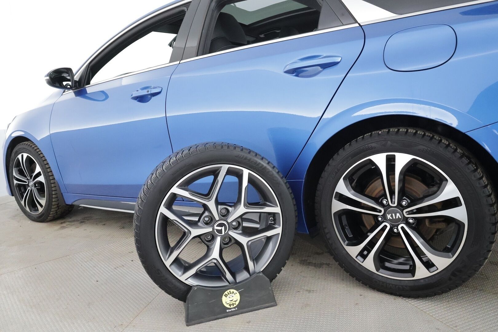 Kia ProCeed 2019 1,6 CRDi SCR ISG 136hv GT-Line Business Premium SB DCT A/T EcoDynamics * SCC / LED / P.Kamera / Muistipenkki / Webasto * - Lasikattoluukku / Kaistavahti / Navi / Keyless / Suomi-auto / Kahdet renkaat 