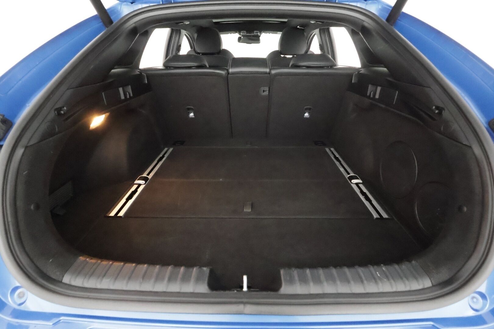 Kia ProCeed 2019 1,6 CRDi SCR ISG 136hv GT-Line Business Premium SB DCT A/T EcoDynamics * SCC / LED / P.Kamera / Muistipenkki / Webasto * - Lasikattoluukku / Kaistavahti / Navi / Keyless / Suomi-auto / Kahdet renkaat 