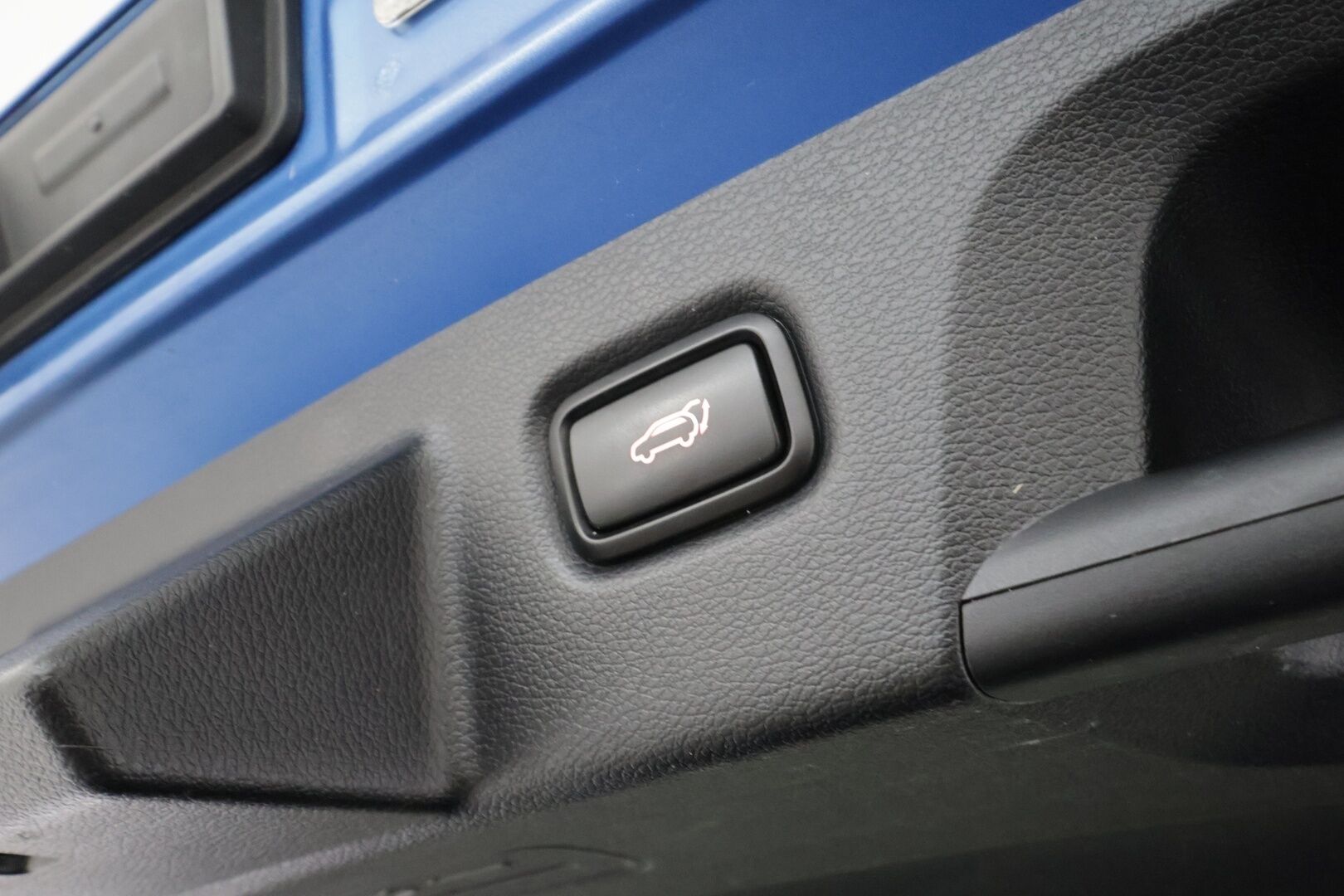 Kia ProCeed 2019 1,6 CRDi SCR ISG 136hv GT-Line Business Premium SB DCT A/T EcoDynamics * SCC / LED / P.Kamera / Muistipenkki / Webasto * - Lasikattoluukku / Kaistavahti / Navi / Keyless / Suomi-auto / Kahdet renkaat 