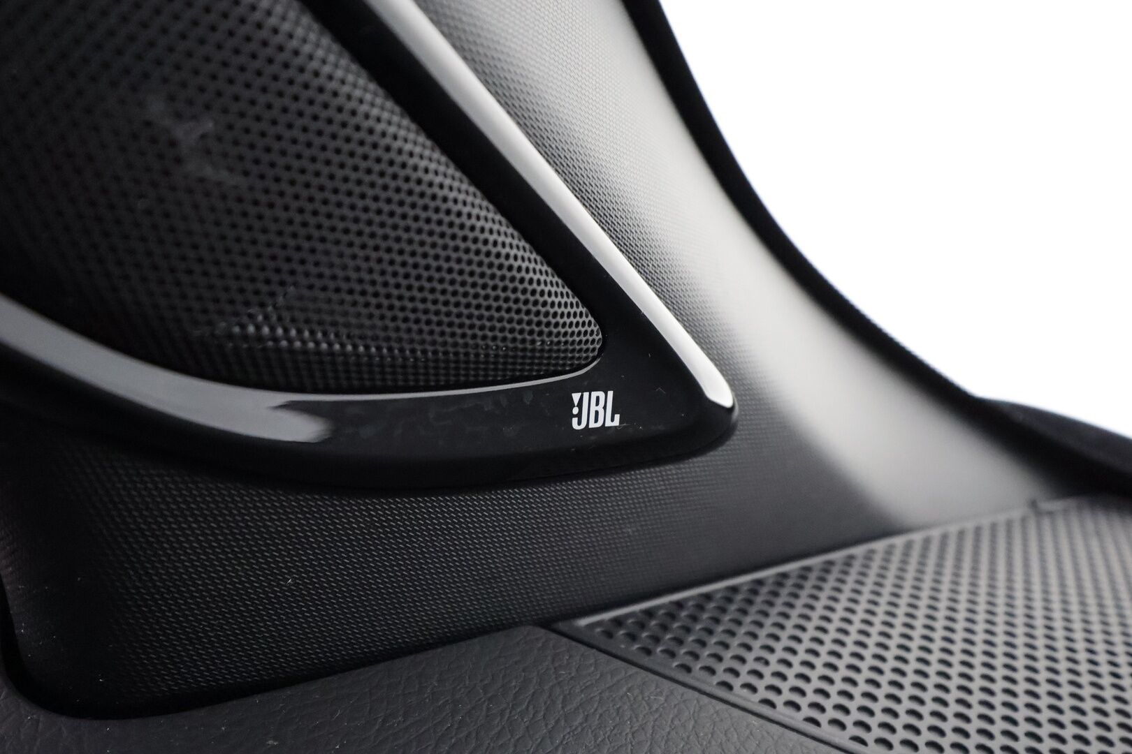 Toyota C-HR 2019 1,8 Hybrid Premium Edition - | ACC | Koukku | JBL | LED | Puolinahat | Navi | P.kamera ja tutkat | Lane Assist | BSM | RCTA | Lämm. ratti | Keyless | Merkkihuollot |
