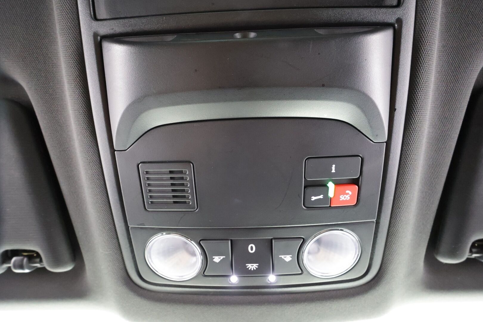 Skoda Karoq 2019 1,5 TSI SportLine DSG * Webasto / ACC / LED / P.Kamera / Navi / Kaistavahti / Apple&Android / KeylessGO * - Suomi-auto / Kahdet renkaat
