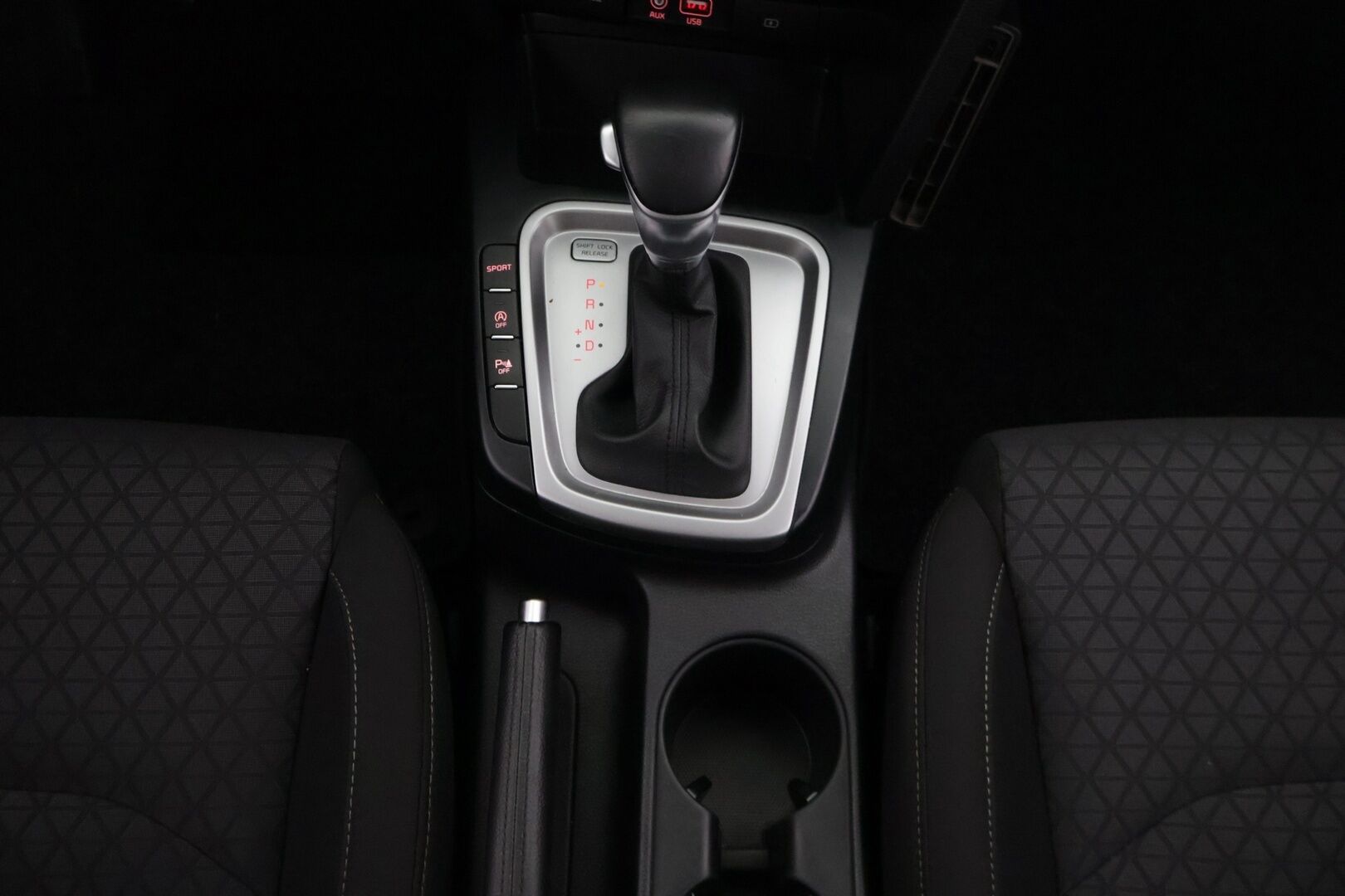 Kia Ceed 2019 1,4 T-GDI ISG 140hv LX SW DCT A/T EcoDynamics ** Juuri saapunut - ** Vakkari / Kamera / Kahdet renkaat ** - HULLU BLACKWEEK KORKOTARJOUS 2,49%