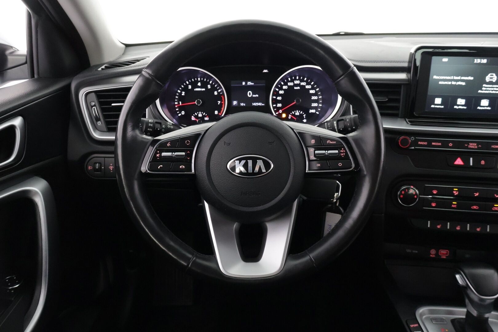 Kia Ceed 2019 1,4 T-GDI ISG 140hv LX SW DCT A/T EcoDynamics ** Juuri saapunut - ** Vakkari / Kamera / Kahdet renkaat ** - HULLU BLACKWEEK KORKOTARJOUS 2,49%