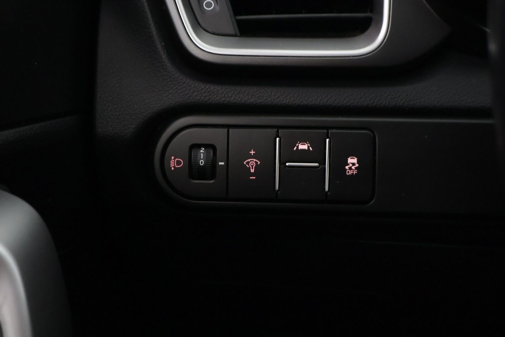 Kia Ceed 2019 1,4 T-GDI ISG 140hv LX SW DCT A/T EcoDynamics ** Juuri saapunut - ** Vakkari / Kamera / Kahdet renkaat ** - HULLU BLACKWEEK KORKOTARJOUS 2,49%