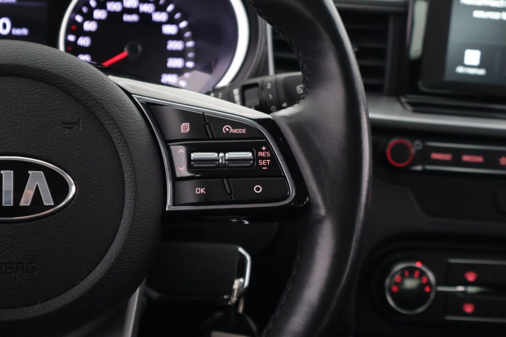 Kia Ceed 2019 1,4 T-GDI ISG 140hv LX SW DCT A/T EcoDynamics ** Juuri saapunut - ** Vakkari / Kamera / Kahdet renkaat ** - HULLU BLACKWEEK KORKOTARJOUS 2,49%