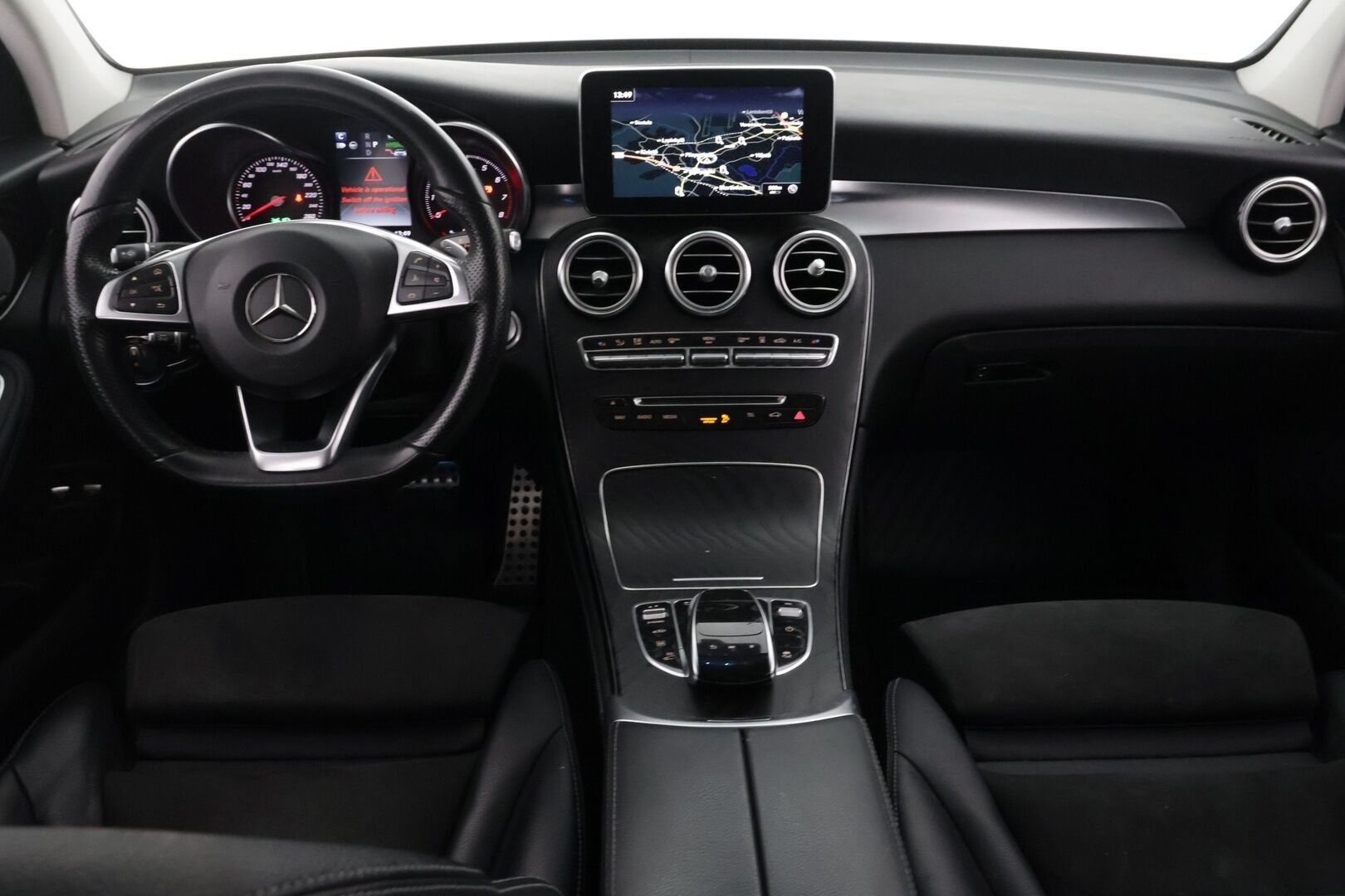 Mercedes-Benz GLC 2017 GLC 350 e 4MATIC Viistoperä (AB) 5ov 1991cm3 A - Kohde myydään Huutokaupat.comissa!* - *HUD / 360-Kamera / ACC / Burmester / Nahka-alcantara / ILS / Koukku* Huutokaupat.com!