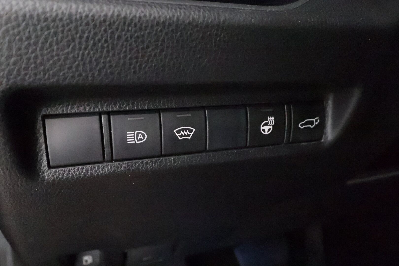 Toyota RAV4 2019 2,5 Hybrid Active * ACC / Kaistavahti / LED / P.kamera / Navi / Keyless * - 1-om Suomi-auto / Kahdet renkaat aluvanteilla