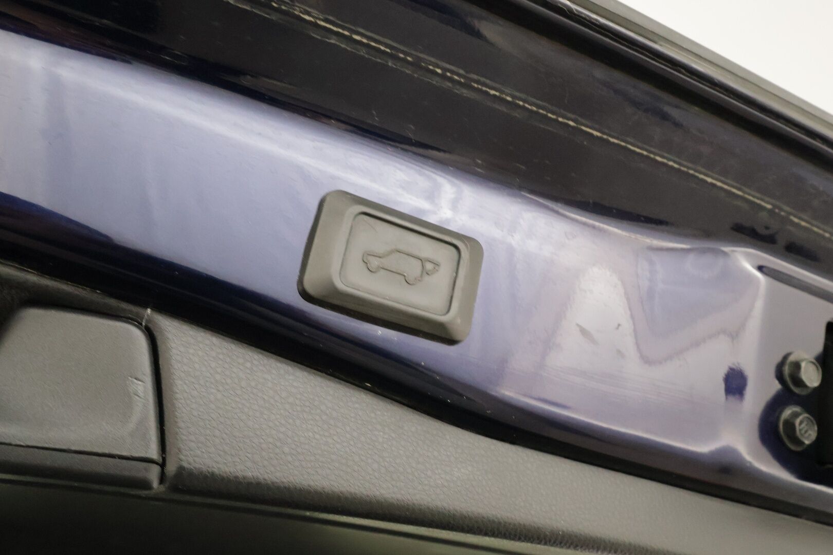 Toyota RAV4 2019 2,5 Hybrid Active * ACC / Kaistavahti / LED / P.kamera / Navi / Keyless * - 1-om Suomi-auto / Kahdet renkaat aluvanteilla