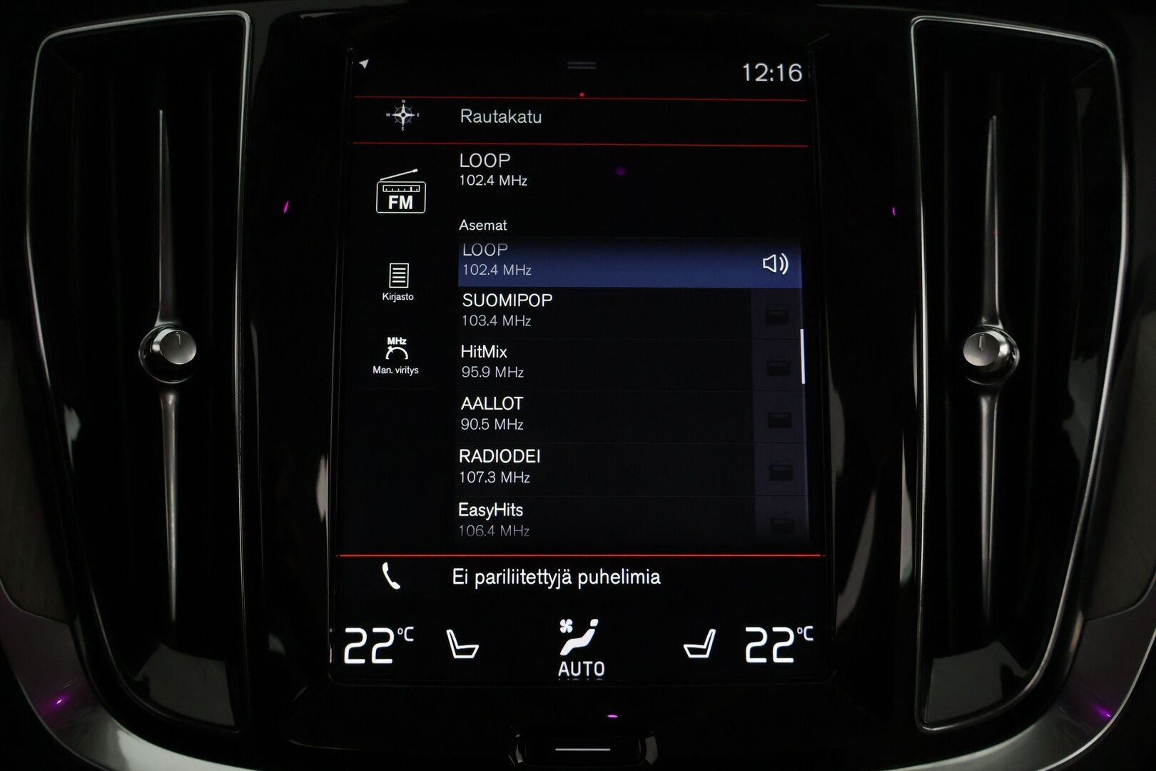 Volvo V60 2019 D4 AWD Business Inscription aut - ACC | Pilot assist | Webasto | P-kamera | Muistipenkki | BLIS | Huippu varusteltu! 
