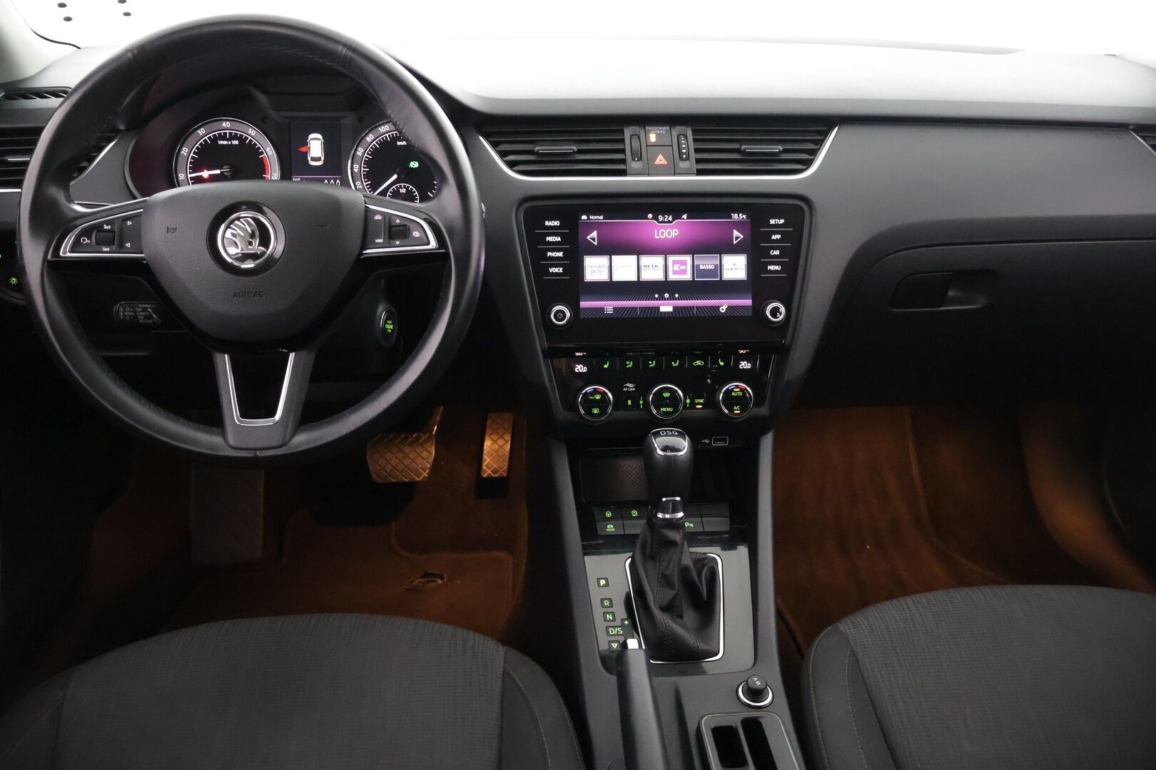 Skoda Octavia 2019 Combi 1,5 TSI Style BusinessLine DSG * ACC / Webasto / P.kamera / Keyless / Apple&Android * - 1.Om Suomi-auto / Kahdet Renkaat