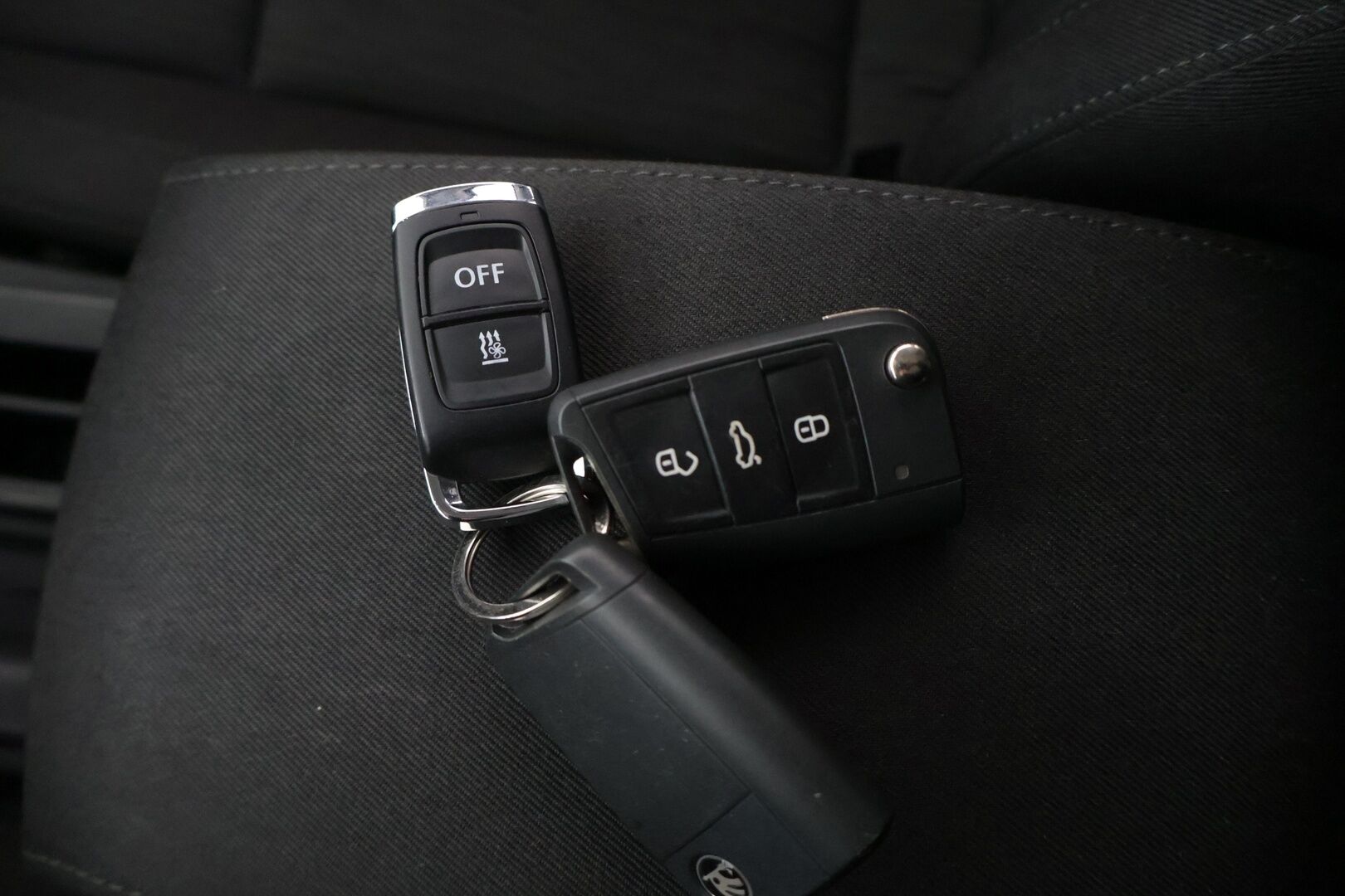 Skoda Octavia 2019 Combi 1,5 TSI Style BusinessLine DSG * ACC / Webasto / P.kamera / Keyless / Apple&Android * - 1.Om Suomi-auto / Kahdet Renkaat