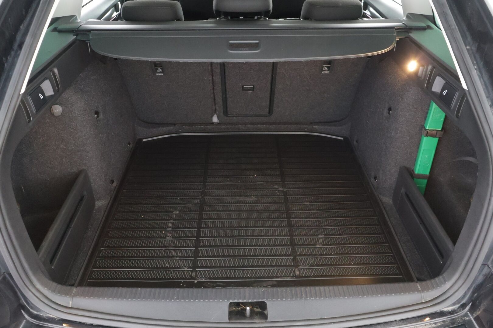 Skoda Octavia 2019 Combi 1,5 TSI Style BusinessLine DSG * ACC / Webasto / P.kamera / Keyless / Apple&Android * - 1.Om Suomi-auto / Kahdet Renkaat