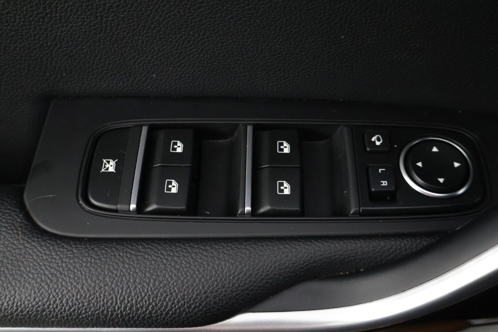 Kia ProCeed 2019 1,4 T-GDI ISG 140hv GT-Line Business Premium* Adap.vakkari / Lohko / Kamera / Ratinlämmitin / Muistipenkki / Sähkäkontti * - * Huippuvarusteet / GT-Line / Merkkihuollot / Särmä yksilö / 2x hyvät renkaat vanteineen *