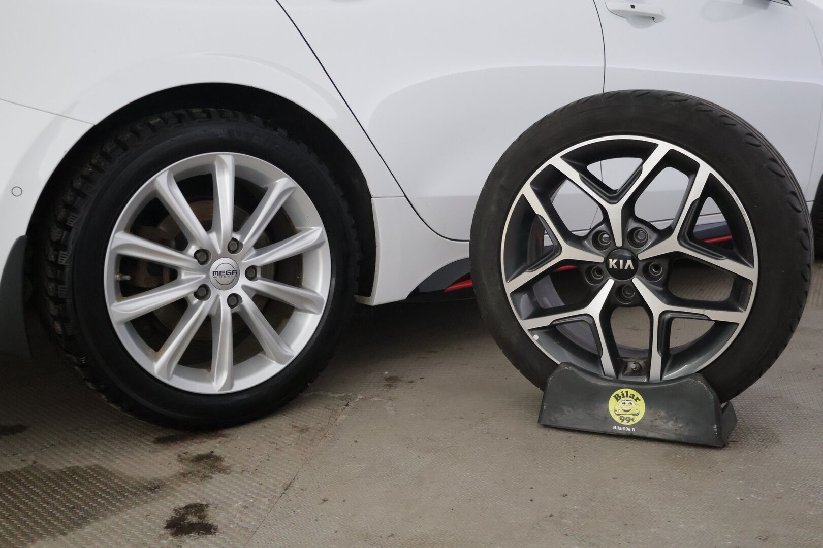 Kia ProCeed 2019 1,4 T-GDI ISG 140hv GT-Line Business Premium* Adap.vakkari / Lohko / Kamera / Ratinlämmitin / Muistipenkki / Sähkäkontti * - * Huippuvarusteet / GT-Line / Merkkihuollot / Särmä yksilö / 2x hyvät renkaat vanteineen *