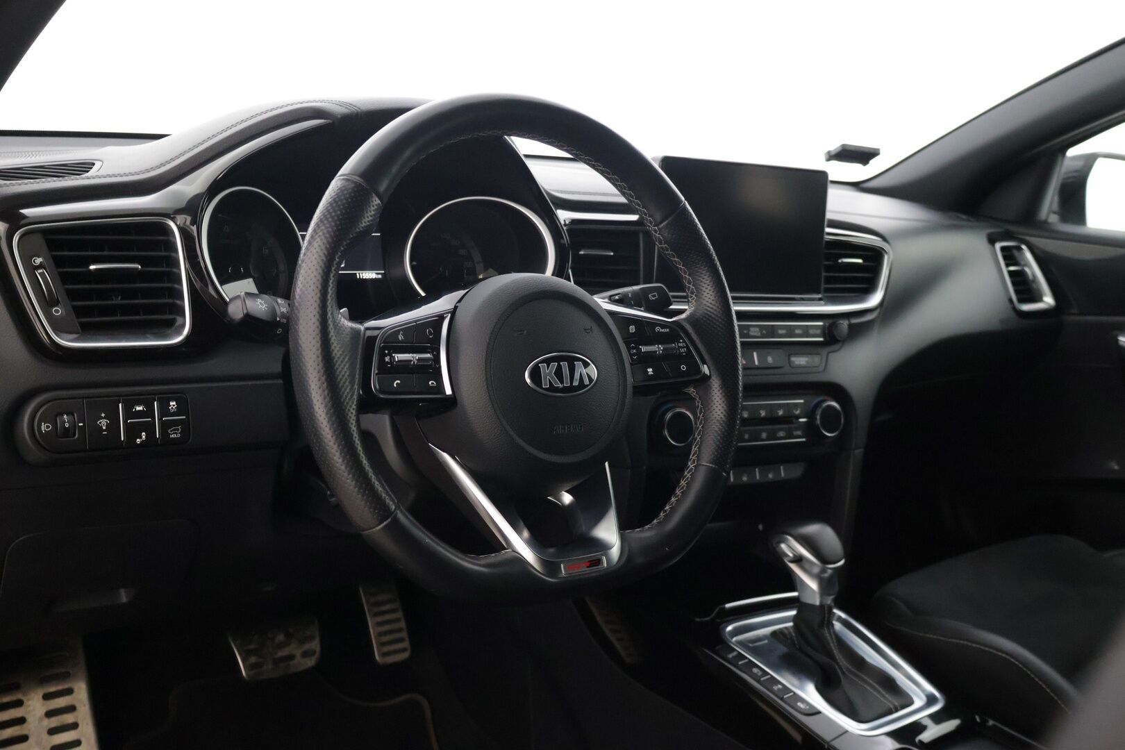 Kia ProCeed 2019 1,4 T-GDI ISG 140hv GT-Line Business Premium* Adap.vakkari / Lohko / Kamera / Ratinlämmitin / Muistipenkki / Sähkäkontti * - * Huippuvarusteet / GT-Line / Merkkihuollot / Särmä yksilö / 2x hyvät renkaat vanteineen *