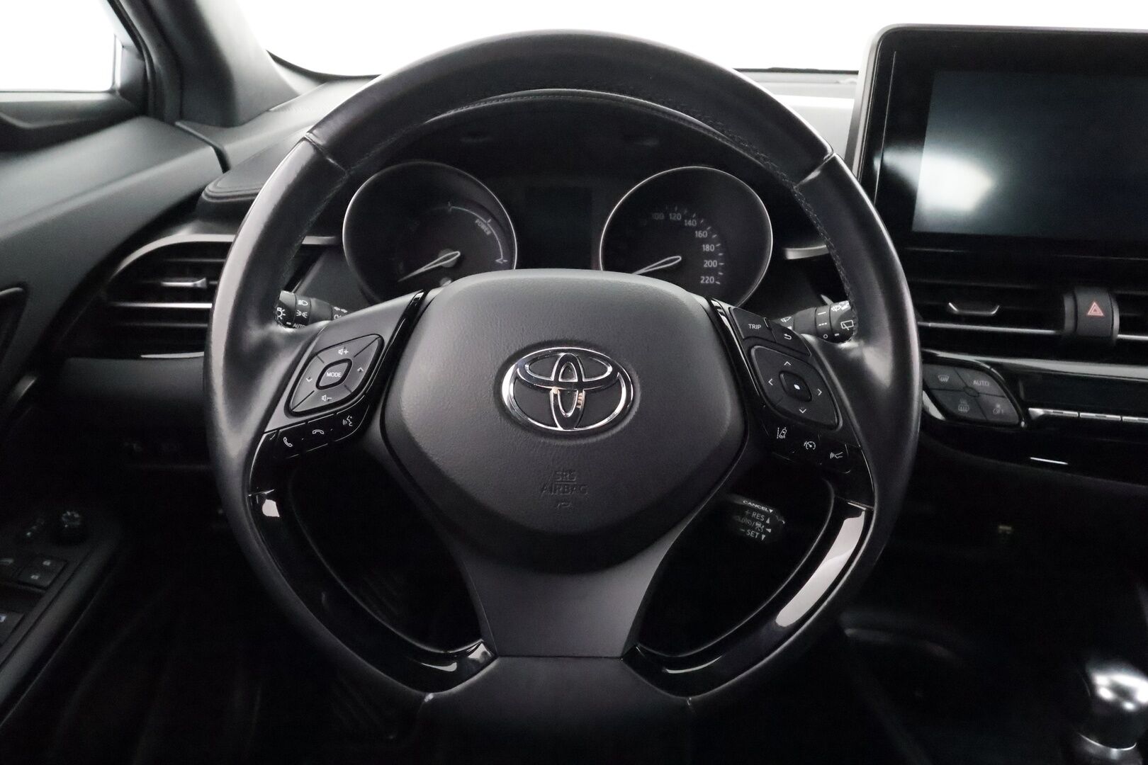 Toyota C-HR 2019 1,8 Hybrid Active Edition - | ACC | Kaistavahti | Navi | P.kamera |  Lohkolämmitin | Sisätilanlämmitin | Keyless | Kahdet renkaat | Suomi-auto | Merkkihuollot | 