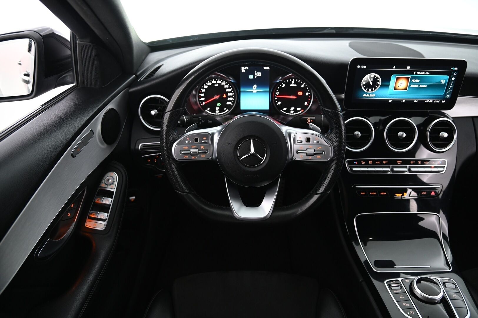 Mercedes-Benz C 2019 220 d T A Business AMG *Webasto / P-kamera / Vetokoukku / Led * - * Siisti / Näyttävät vanteet / hyvä huoltohistoria*
