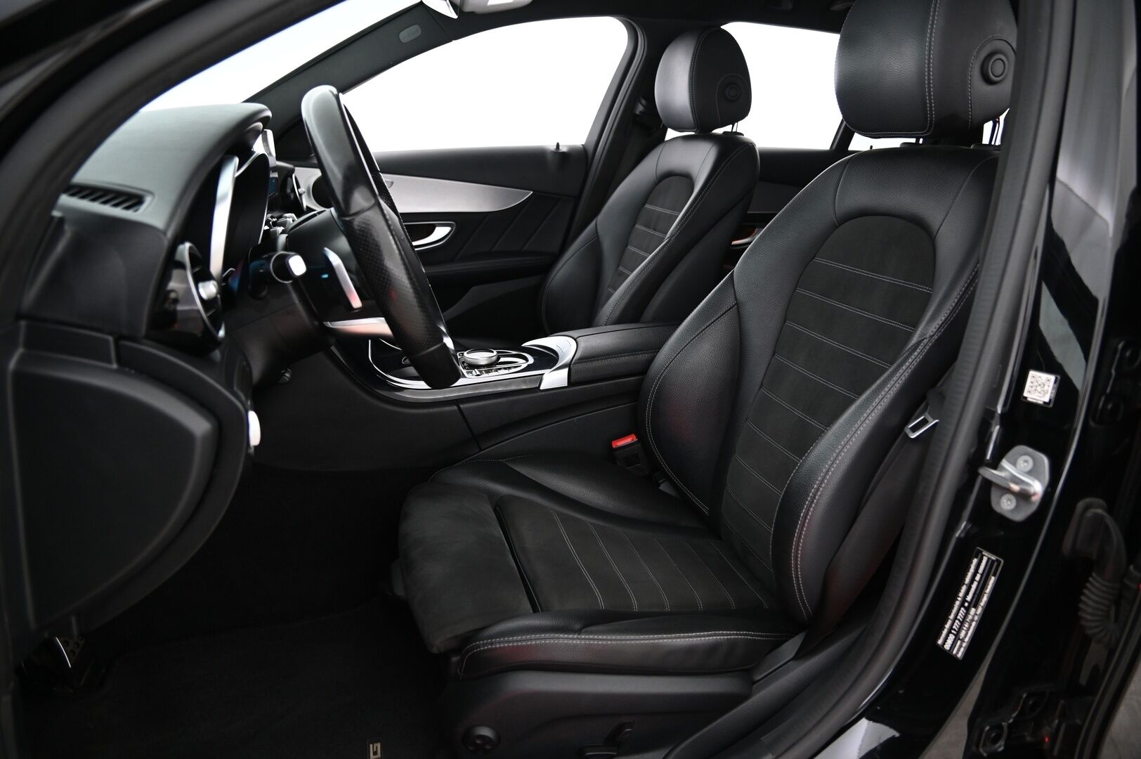 Mercedes-Benz C 2019 220 d T A Business AMG *Webasto / P-kamera / Vetokoukku / Led * - * Siisti / Näyttävät vanteet / hyvä huoltohistoria*