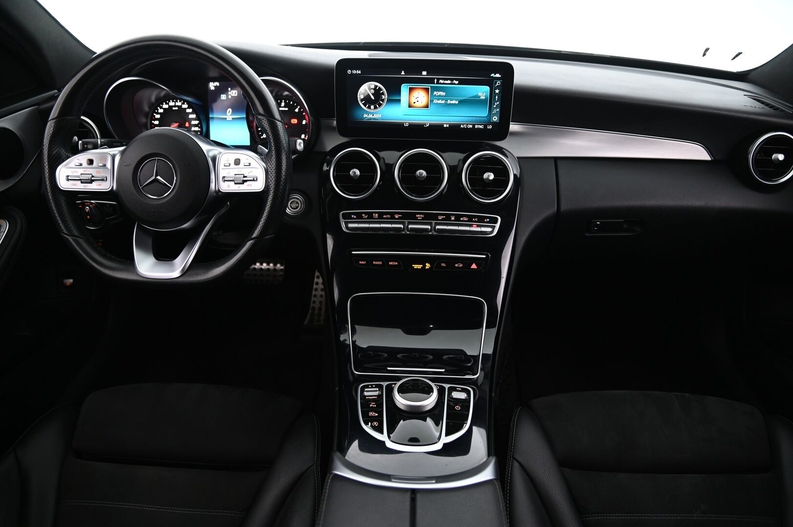 Mercedes-Benz C 2019 220 d T A Business AMG *Webasto / P-kamera / Vetokoukku / Led * - * Siisti / Näyttävät vanteet / hyvä huoltohistoria*