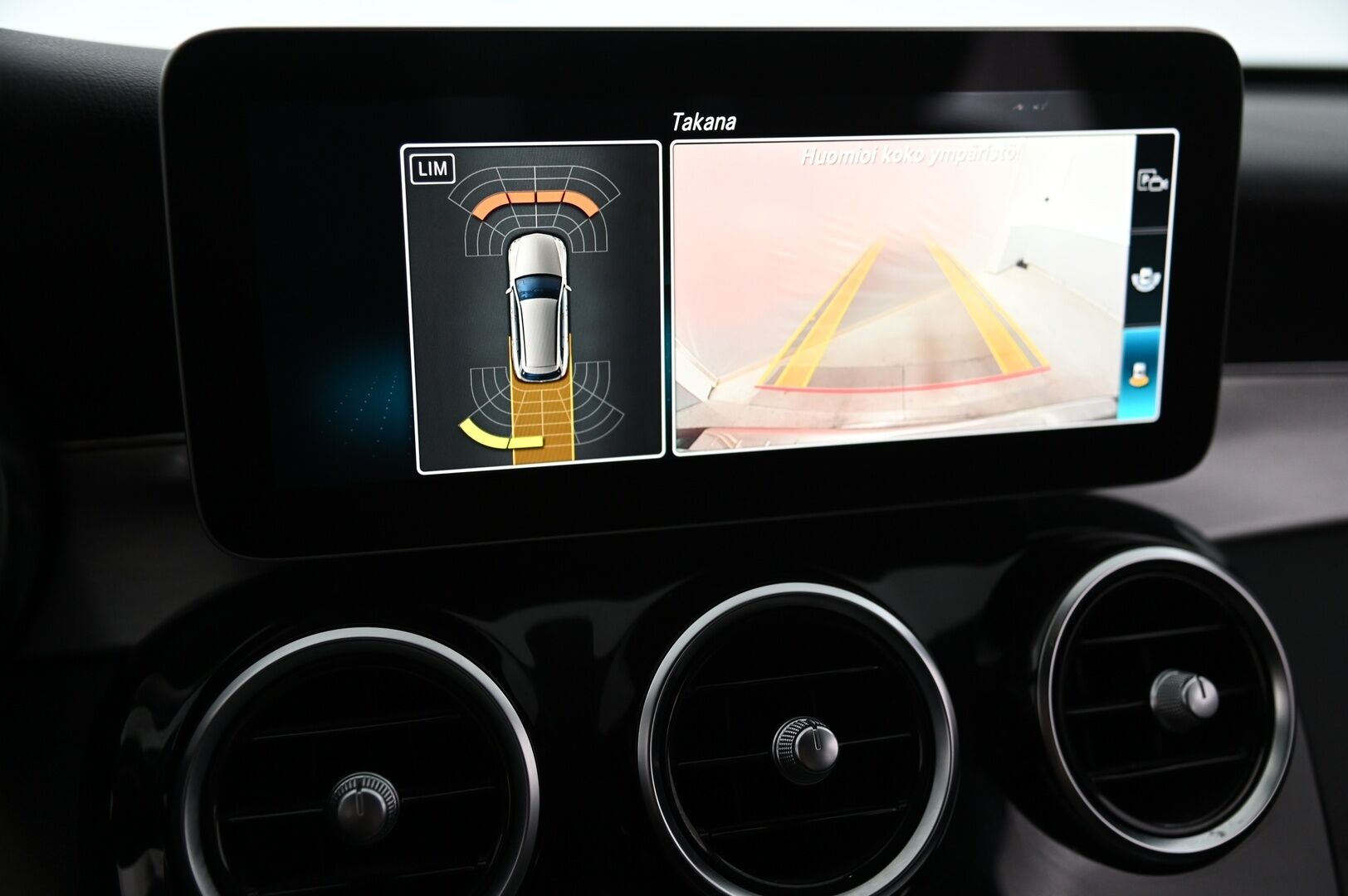 Mercedes-Benz C 2019 220 d T A Business AMG *Webasto / P-kamera / Vetokoukku / Led * - * Siisti / Näyttävät vanteet / hyvä huoltohistoria*
