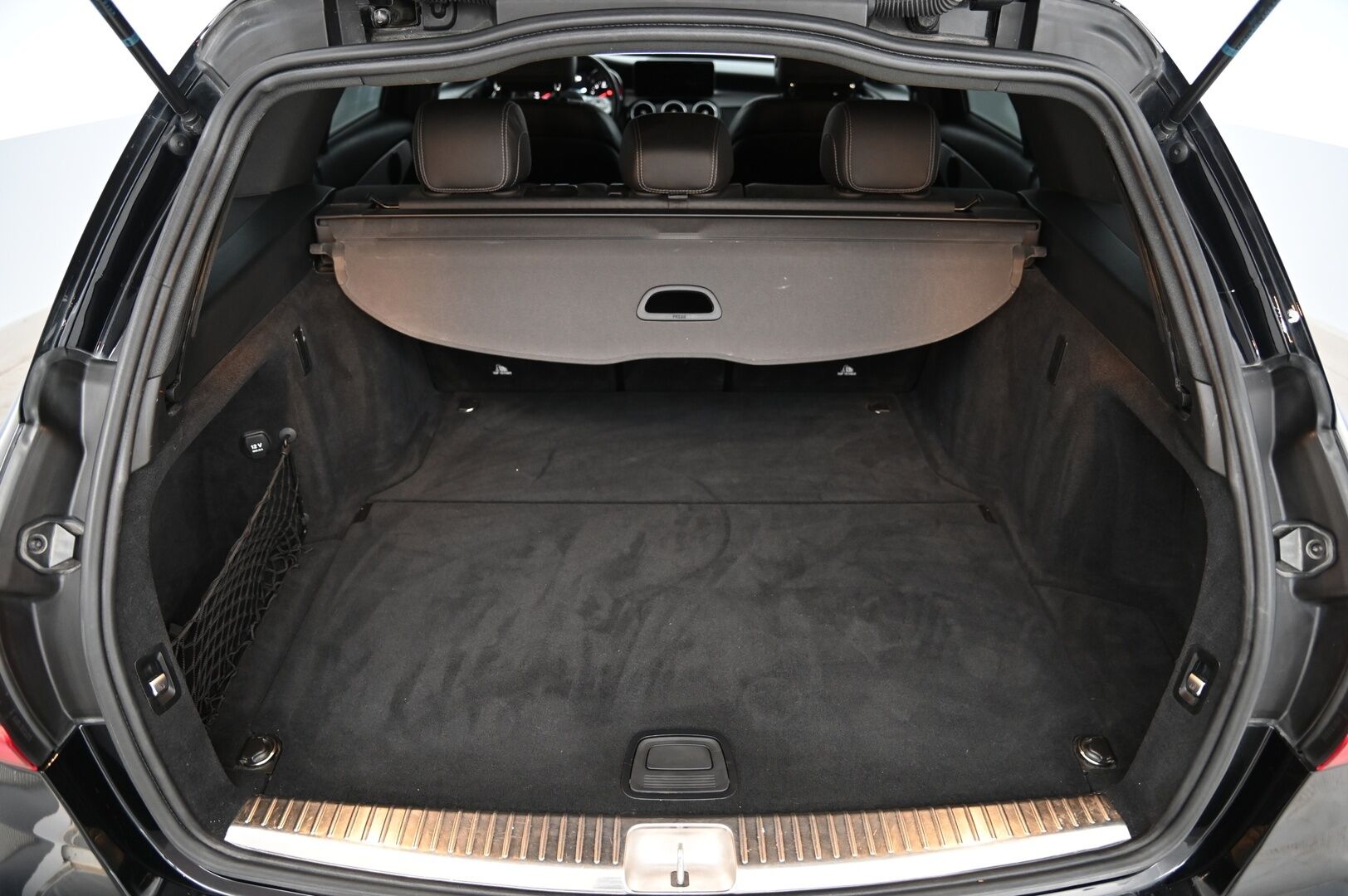 Mercedes-Benz C 2019 220 d T A Business AMG *Webasto / P-kamera / Vetokoukku / Led * - * Siisti / Näyttävät vanteet / hyvä huoltohistoria*