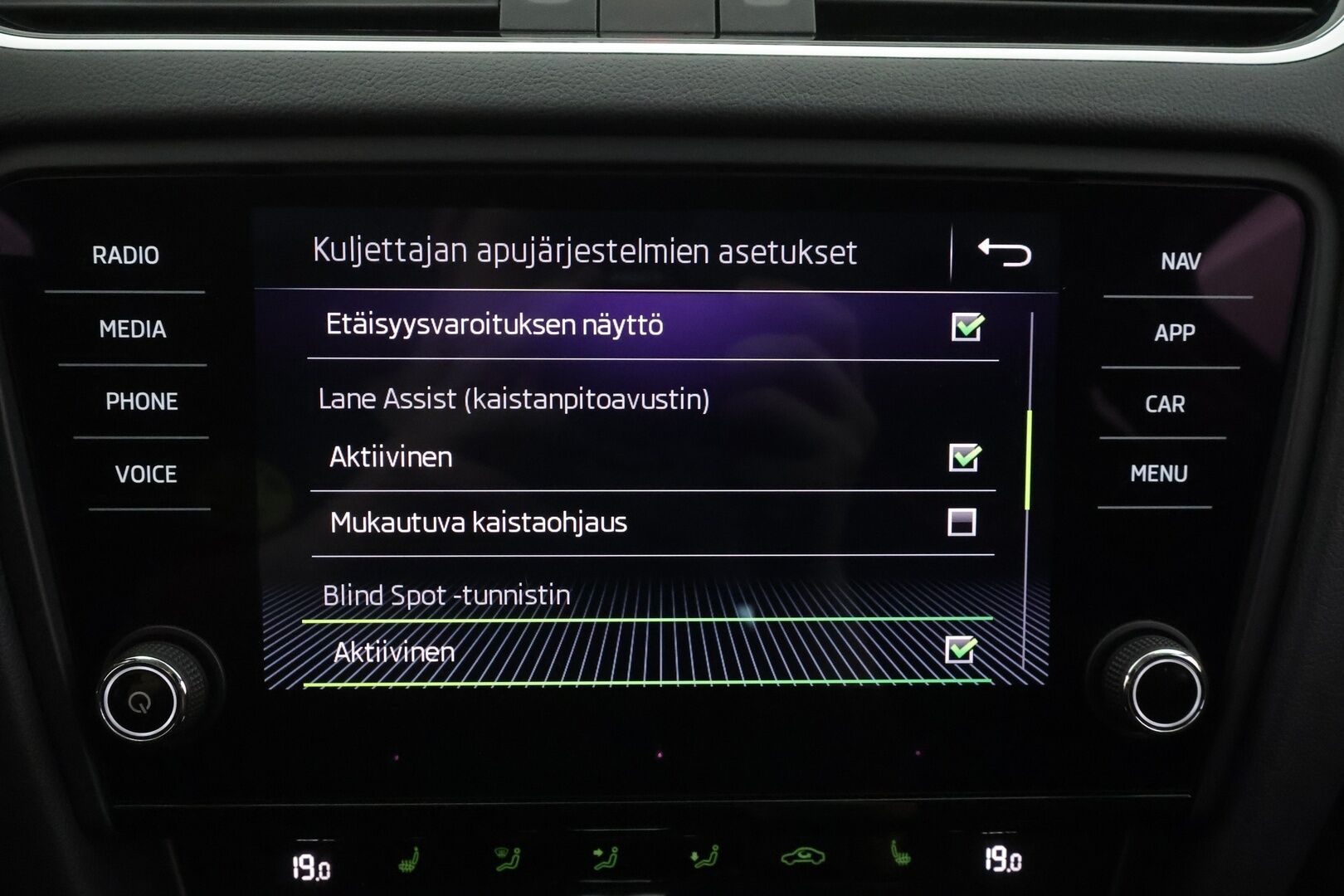 Skoda Octavia 2019 Combi 1,5 TSI Style BusinessLine DSG Autom. - | Juuri huollettu & Jakohihna vaihdettu! | ACC | Webasto | Koukku | P.Kamera | LED | Ratinlämmitys | Digimittaristo | Keyless | Apple&Android | Suomi-auto | Kahdet Renkaat |