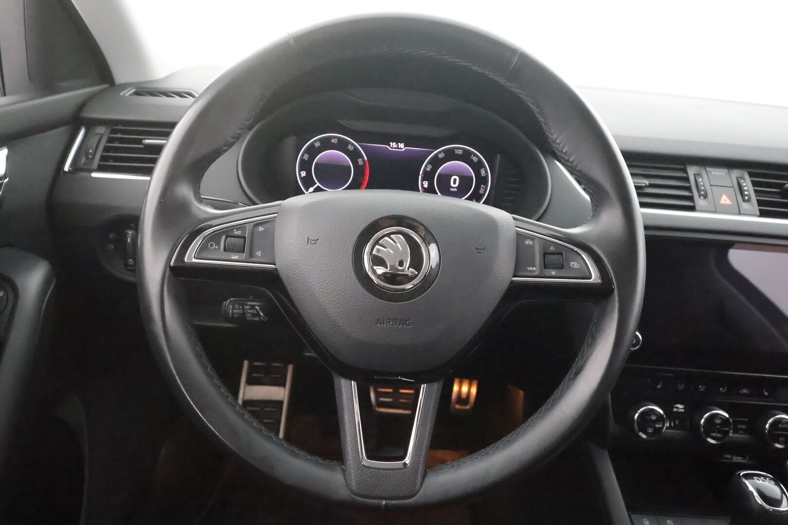 Skoda Octavia 2019 Combi 1,5 TSI Style BusinessLine DSG Autom. - | Juuri huollettu & Jakohihna vaihdettu! | ACC | Webasto | Koukku | P.Kamera | LED | Ratinlämmitys | Digimittaristo | Keyless | Apple&Android | Suomi-auto | Kahdet Renkaat |