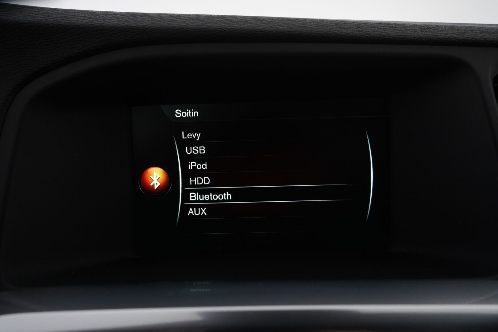 Volvo V60 2015 D6 AWD R-Design plug in hybrid aut * ACC / Webasto / Kamera / Koukku / Blis* - SoH 90% / Juuri katsastettu / Kahdet renkaat / Hyvät varuseet