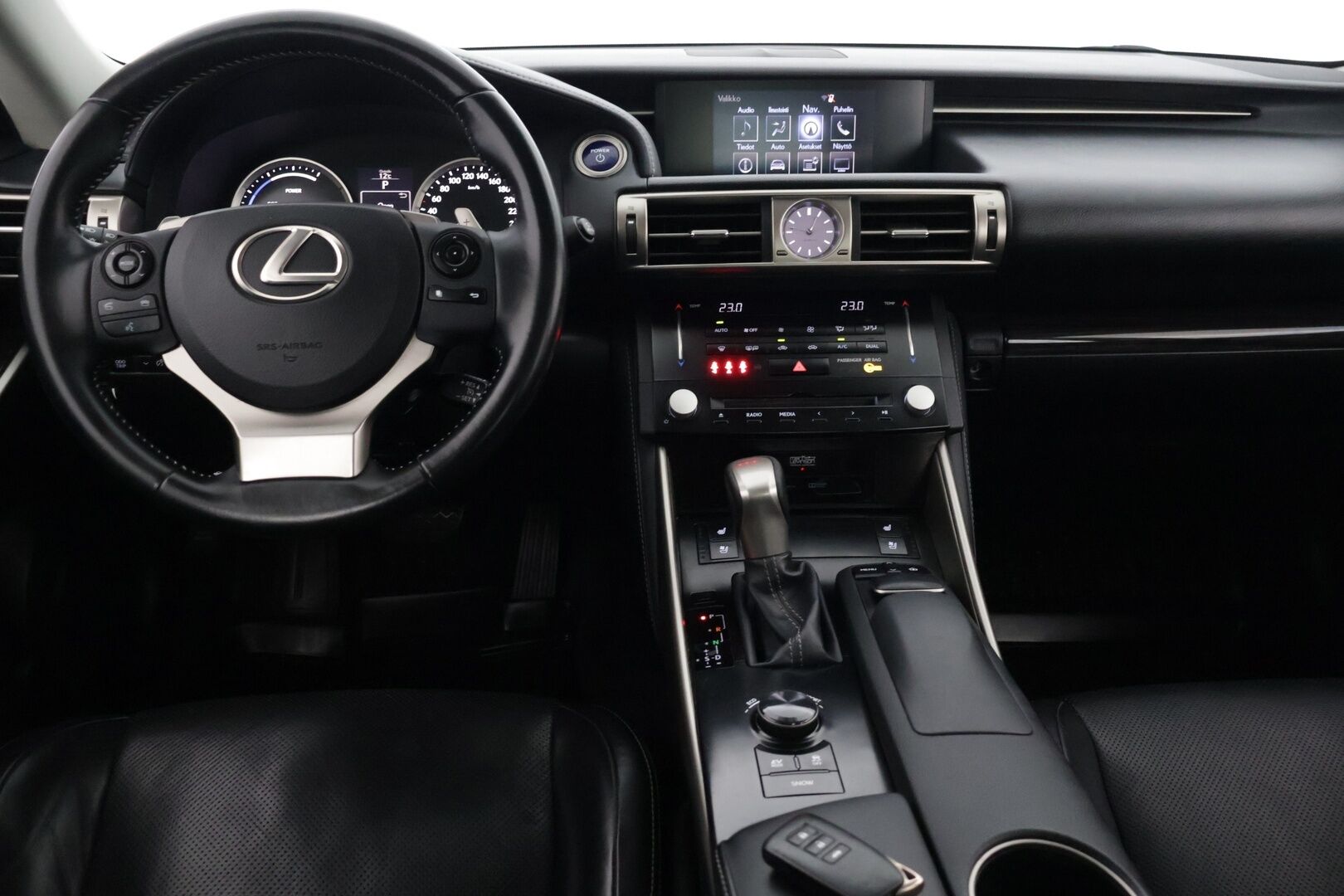 Lexus IS 2014 300h Executive A. *Lohko / Keyless / Mark Levinson / Ilmastoidut nahat* - Juuri katsastettu