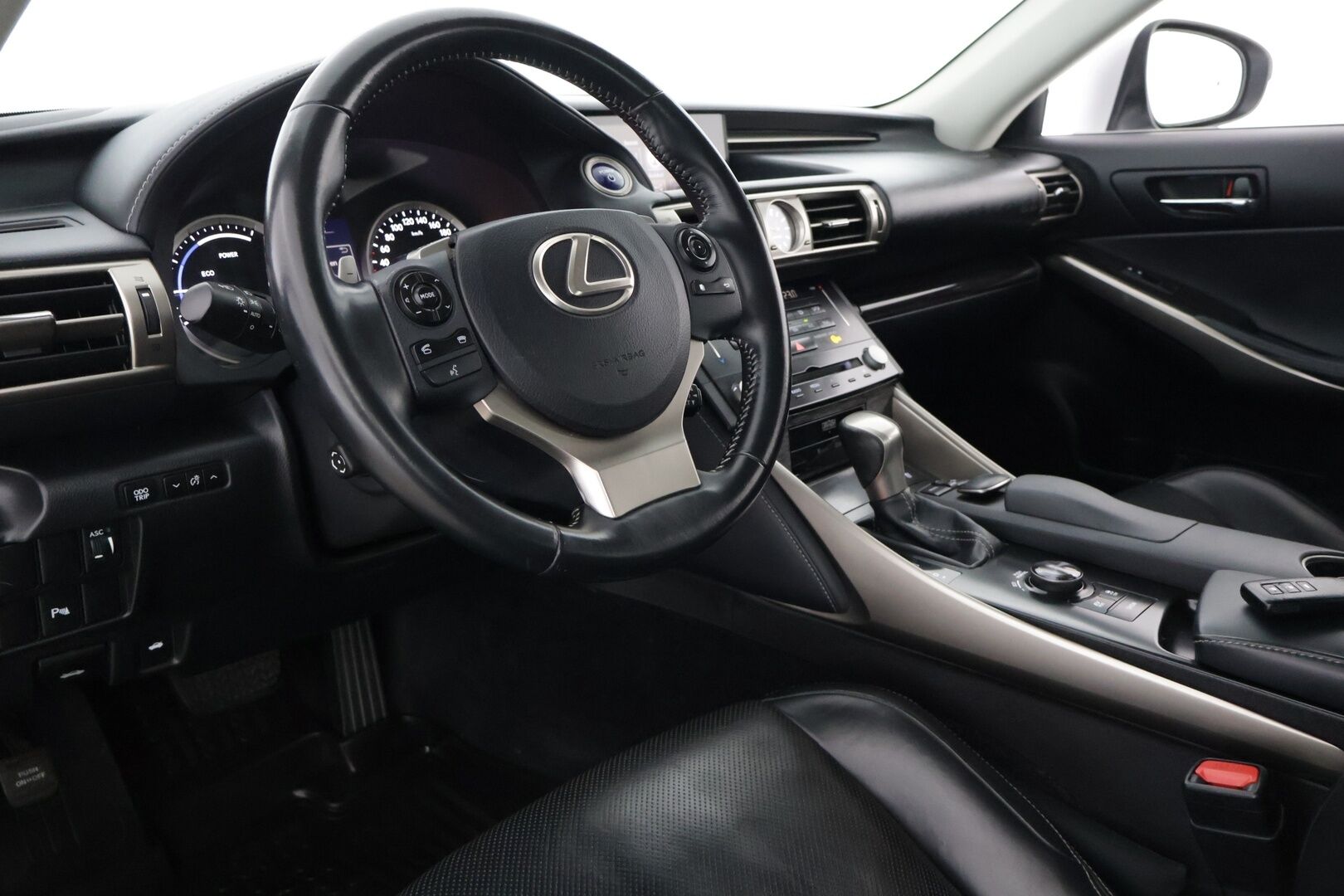Lexus IS 2014 300h Executive A. *Lohko / Keyless / Mark Levinson / Ilmastoidut nahat* - Juuri katsastettu