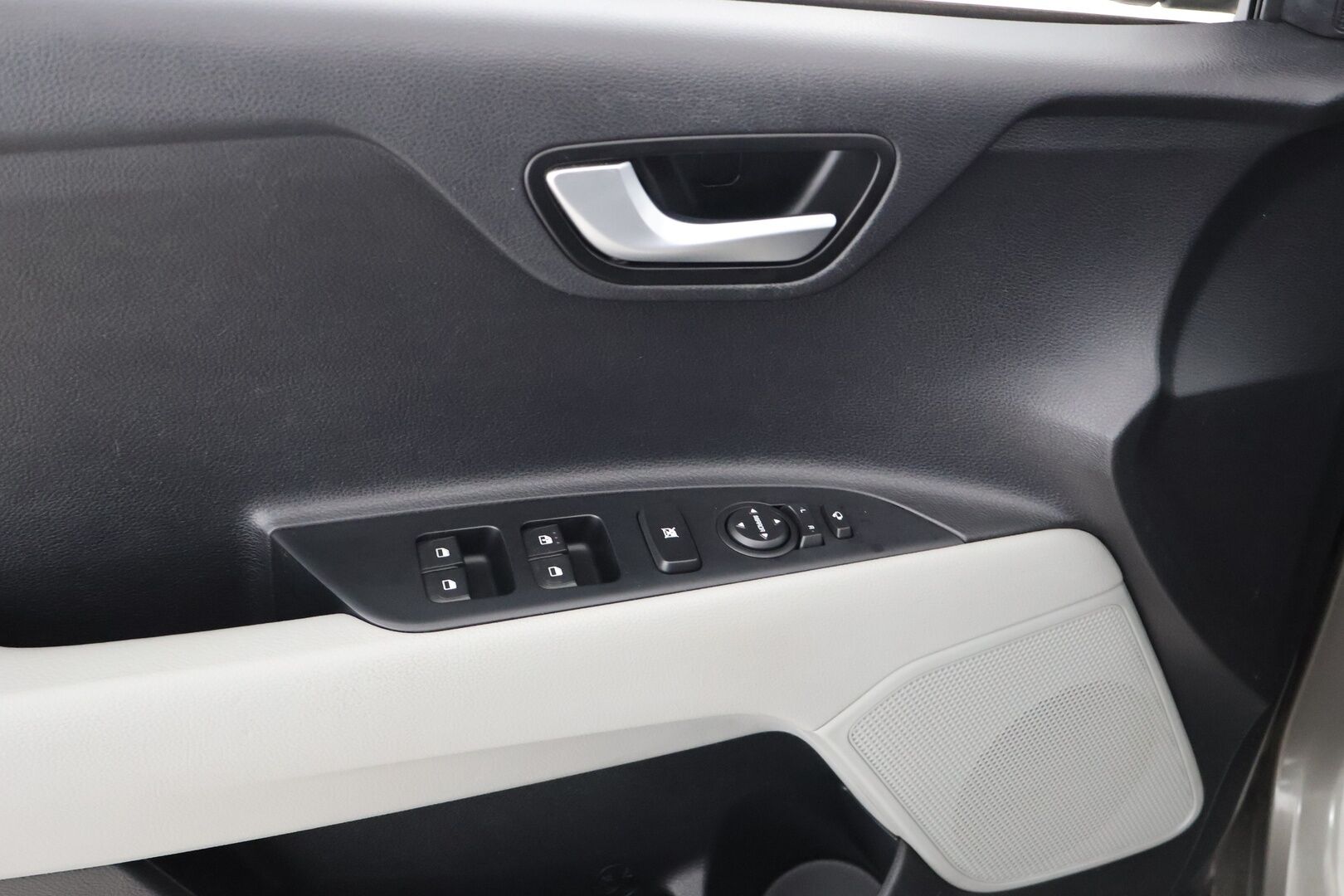 Kia Stonic 2019 1,0 T-GDI ISG 120hv EX Design DCT EcoDynamics - | P-Kamera | Suomi-Auto | Apple&Android | Ratinlämmitys | Osanahat | Lane Assist