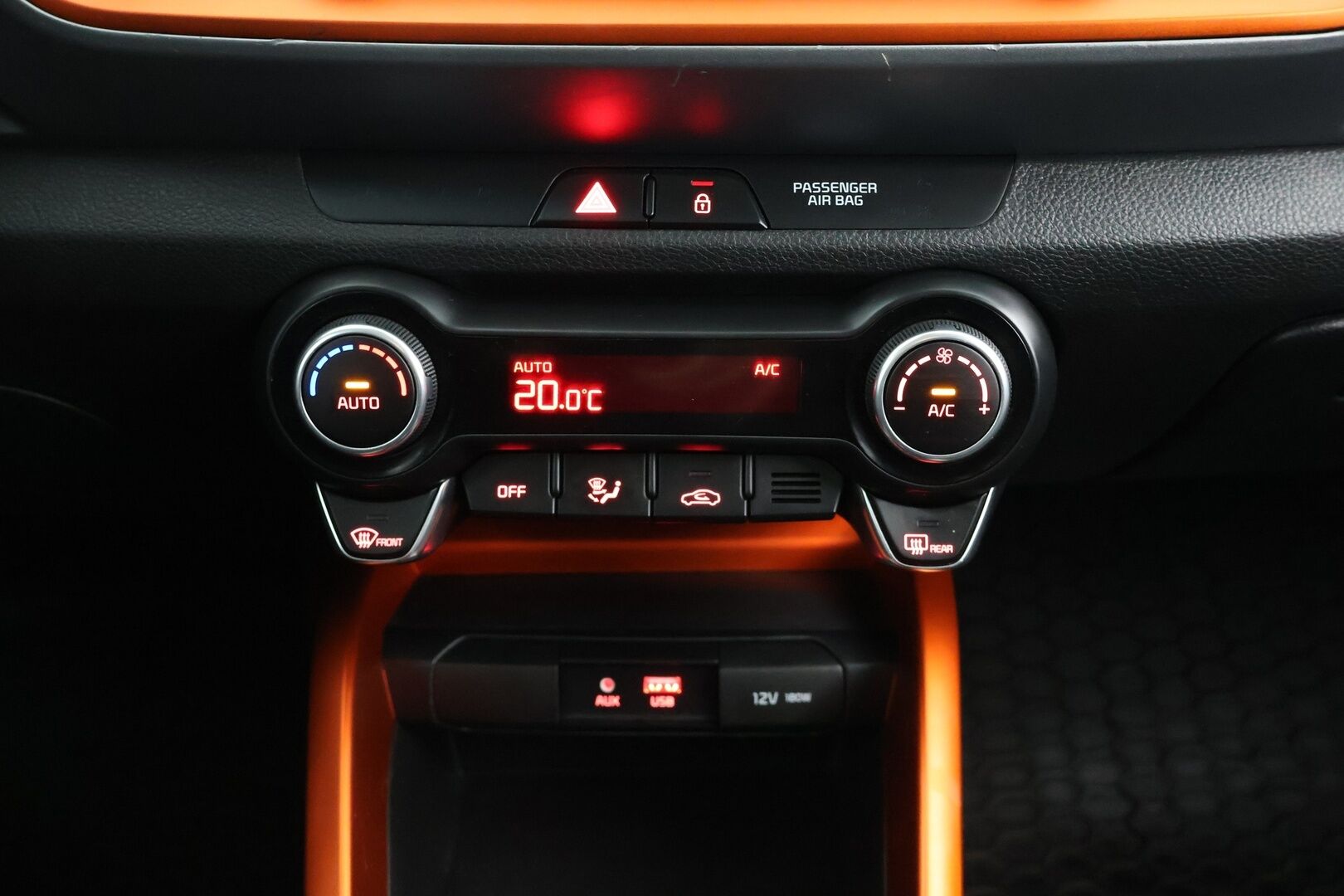 Kia Stonic 2019 1,0 T-GDI ISG 120hv EX Design DCT EcoDynamics - | P-Kamera | Suomi-Auto | Apple&Android | Ratinlämmitys | Osanahat | Lane Assist