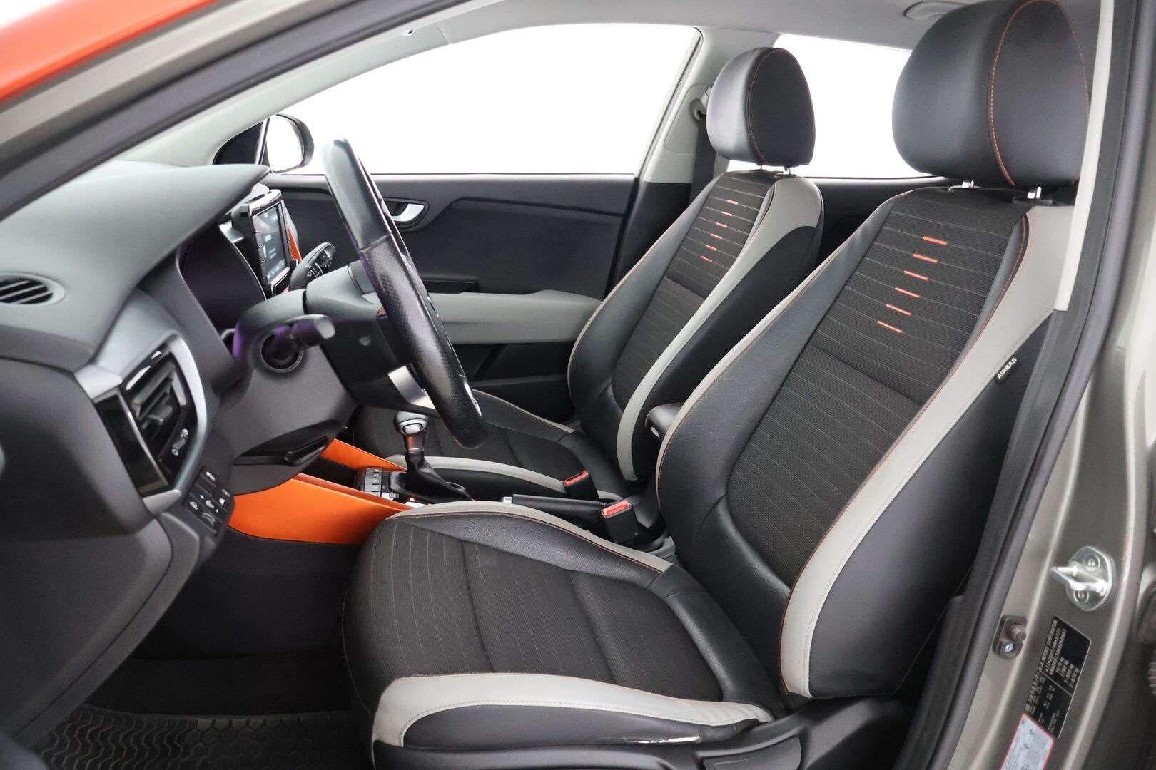 Kia Stonic 2019 1,0 T-GDI ISG 120hv EX Design DCT EcoDynamics - | P-Kamera | Suomi-Auto | Apple&Android | Ratinlämmitys | Osanahat | Lane Assist